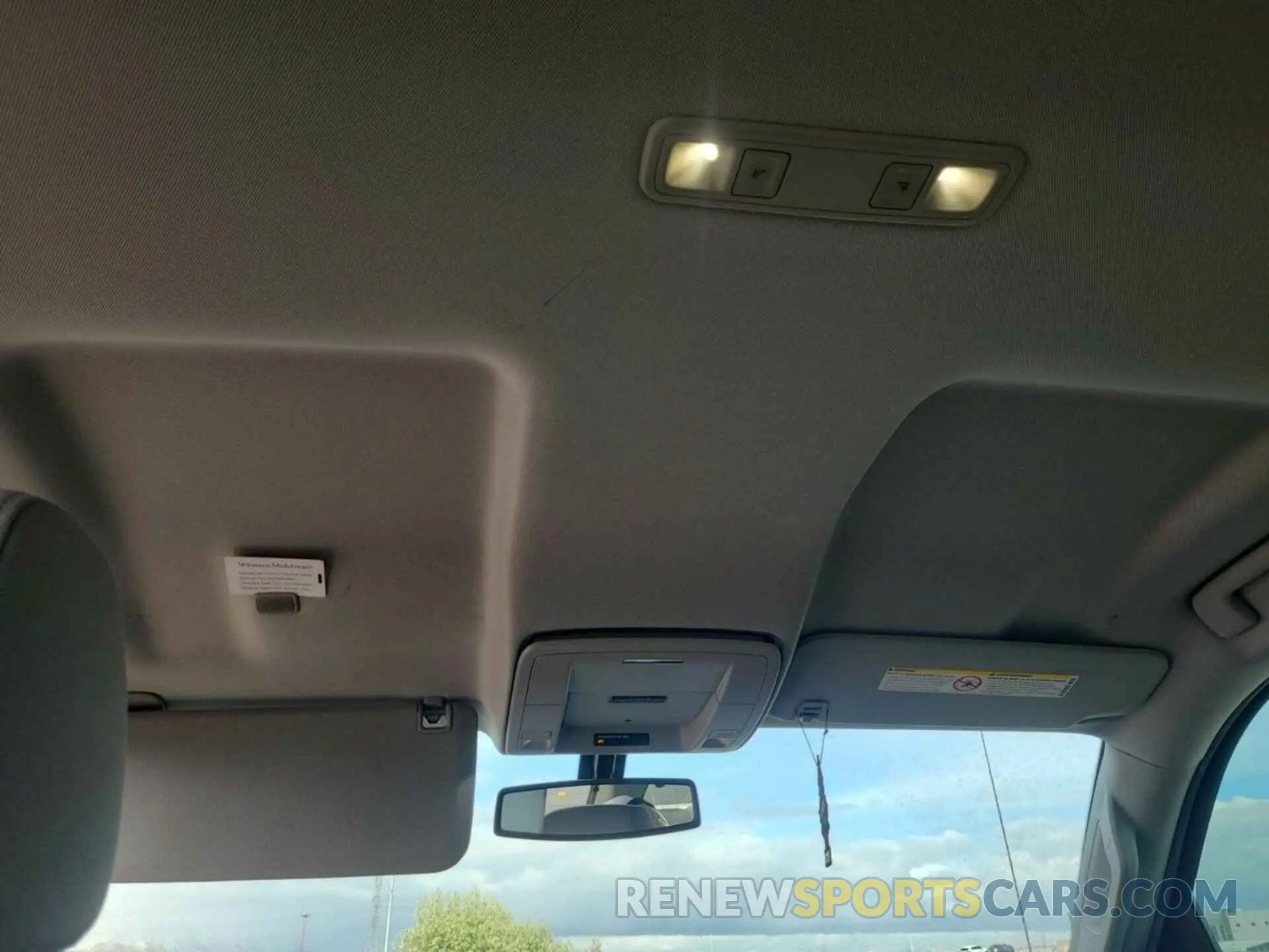 11 Photograph of a damaged car 2GC2KREG9K1158633 CHEVROLET SILVERADO 2019