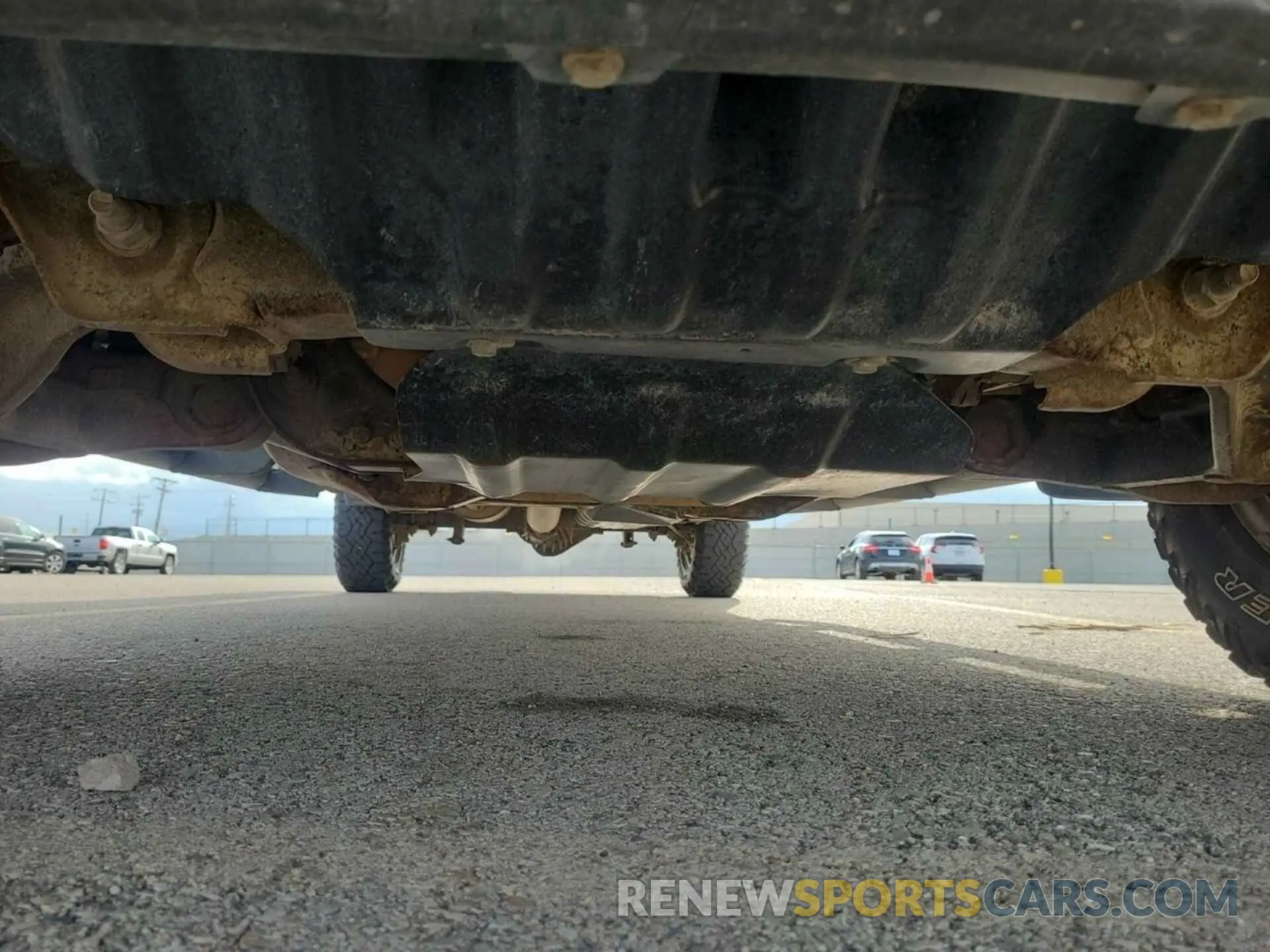16 Photograph of a damaged car 2GC2KREG9K1158633 CHEVROLET SILVERADO 2019