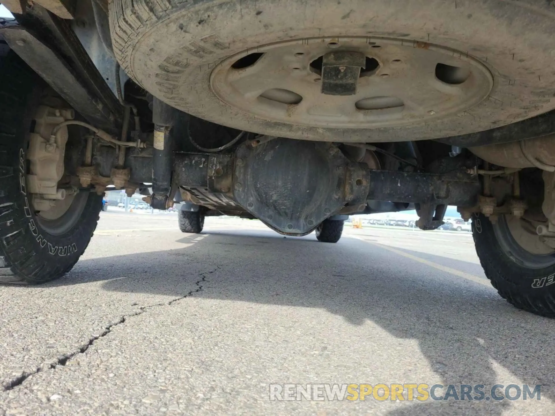 20 Photograph of a damaged car 2GC2KREG9K1158633 CHEVROLET SILVERADO 2019