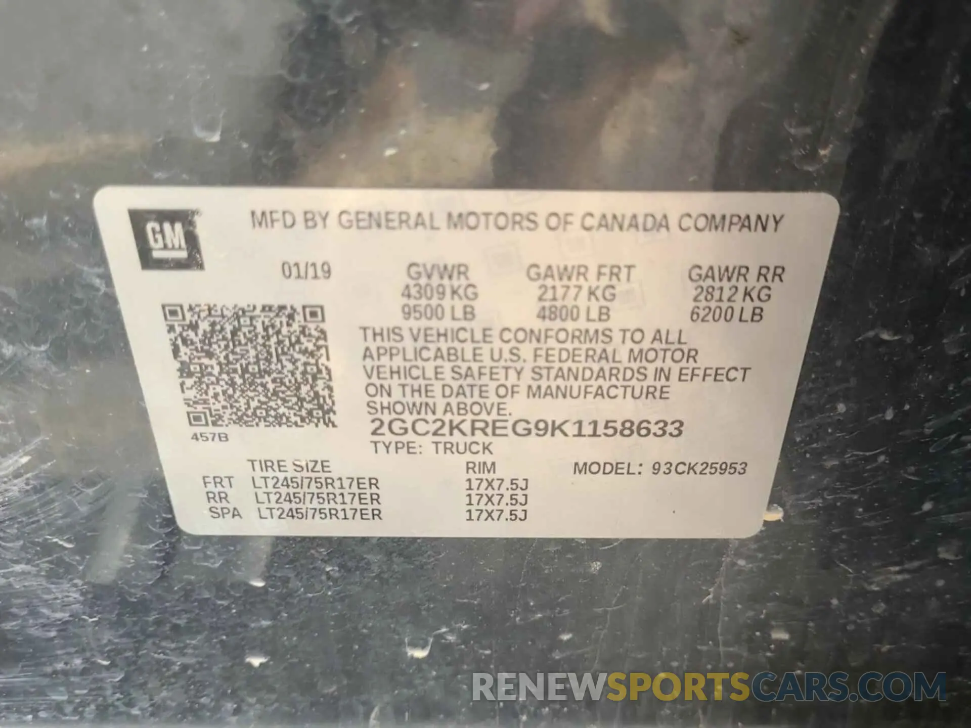 29 Photograph of a damaged car 2GC2KREG9K1158633 CHEVROLET SILVERADO 2019
