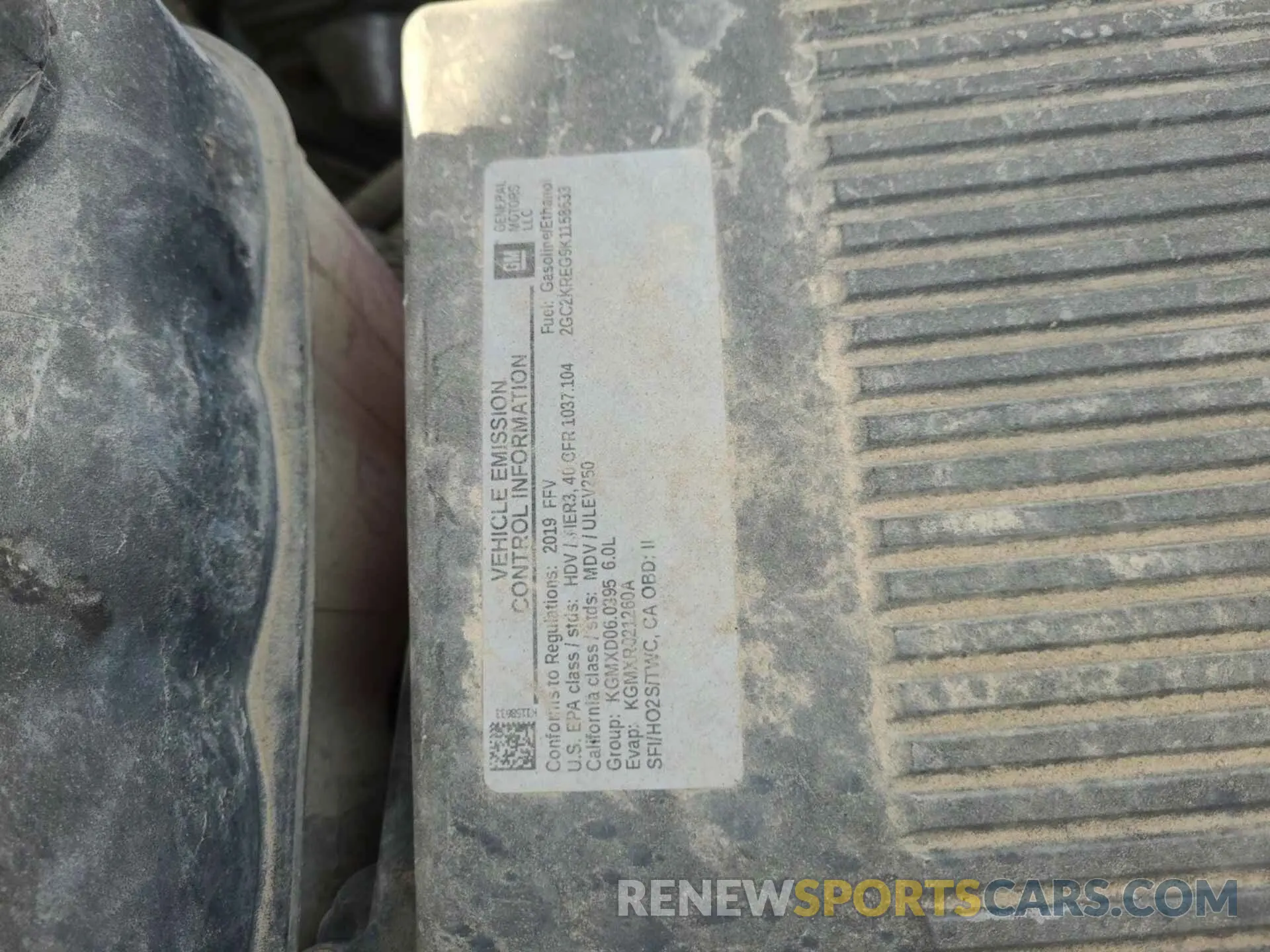 33 Photograph of a damaged car 2GC2KREG9K1158633 CHEVROLET SILVERADO 2019
