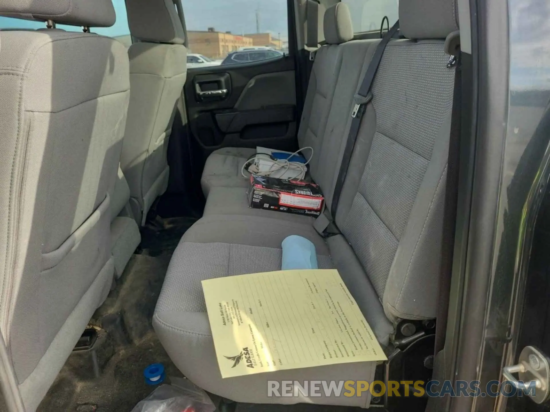 9 Photograph of a damaged car 2GC2KREG9K1158633 CHEVROLET SILVERADO 2019