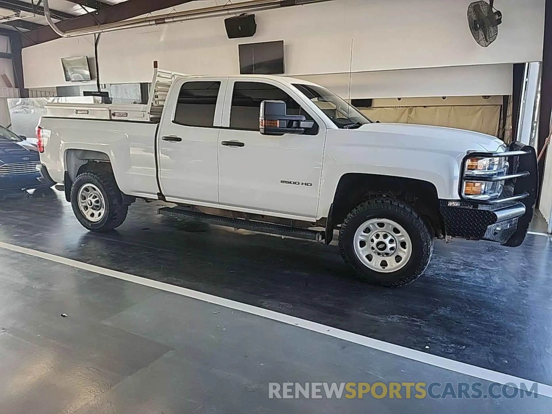 11 Photograph of a damaged car 2GC2KREGXK1132154 CHEVROLET SILVERADO 2019