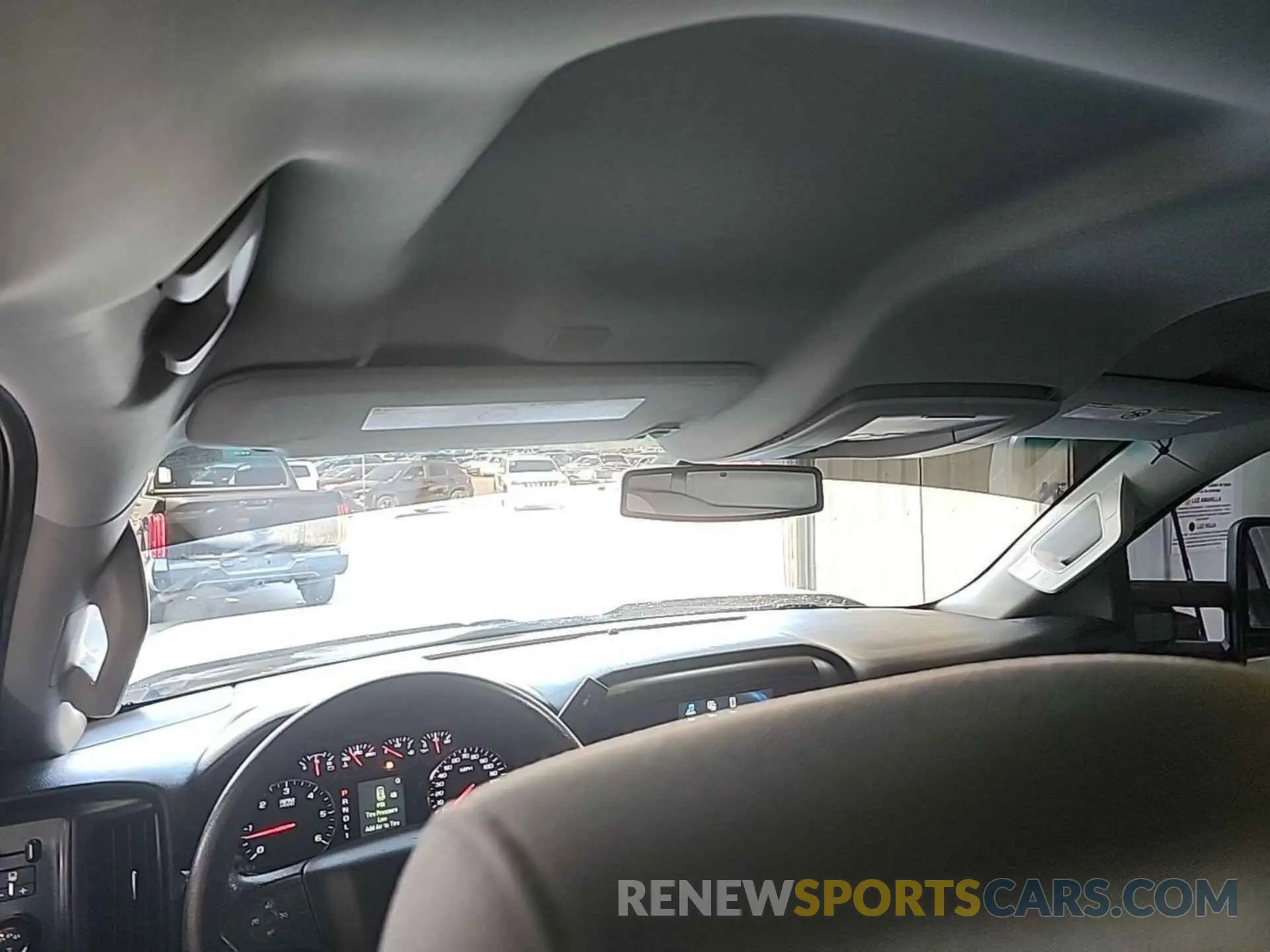 18 Photograph of a damaged car 2GC2KREGXK1132154 CHEVROLET SILVERADO 2019