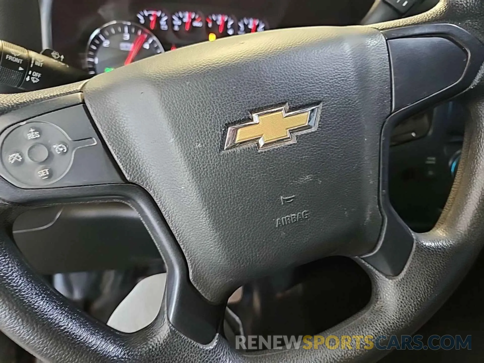 5 Photograph of a damaged car 2GC2KREGXK1132154 CHEVROLET SILVERADO 2019