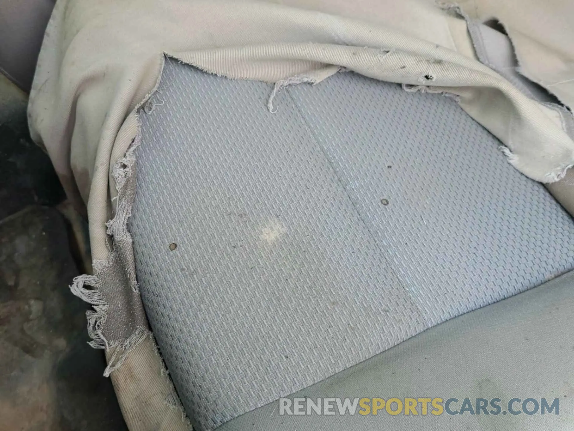 17 Photograph of a damaged car 2GC2KREGXK1171973 CHEVROLET SILVERADO 2019