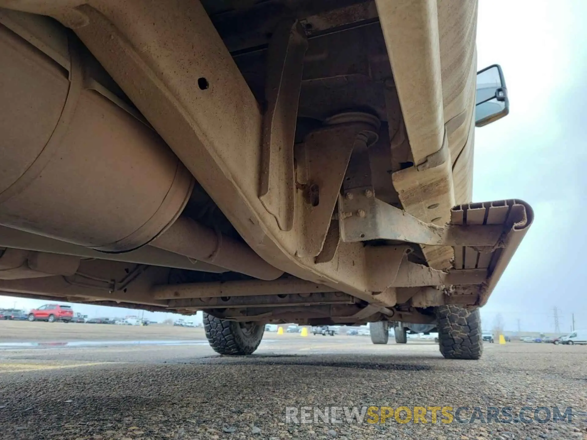 19 Photograph of a damaged car 2GC2KREGXK1171973 CHEVROLET SILVERADO 2019