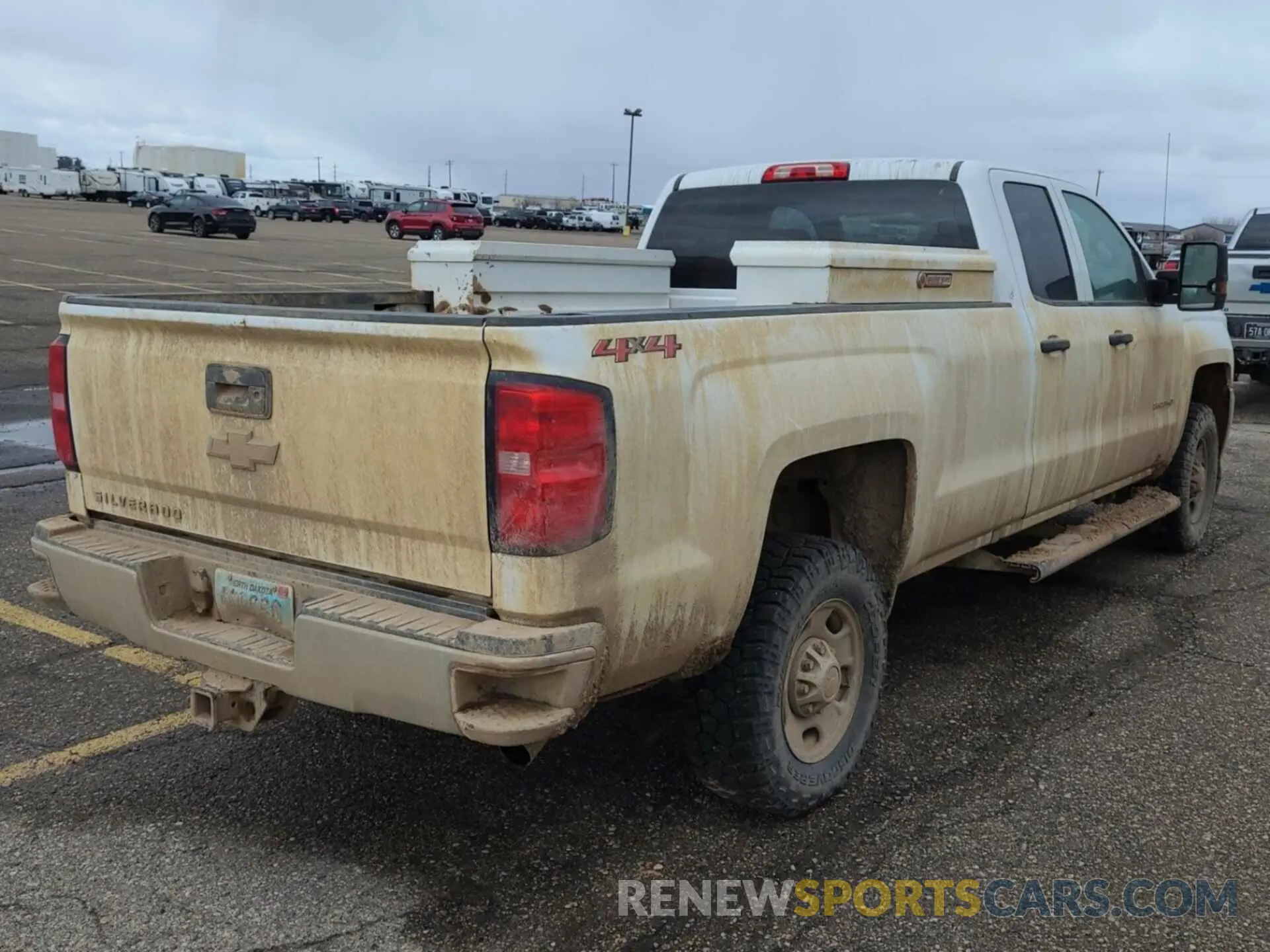 28 Photograph of a damaged car 2GC2KREGXK1171973 CHEVROLET SILVERADO 2019