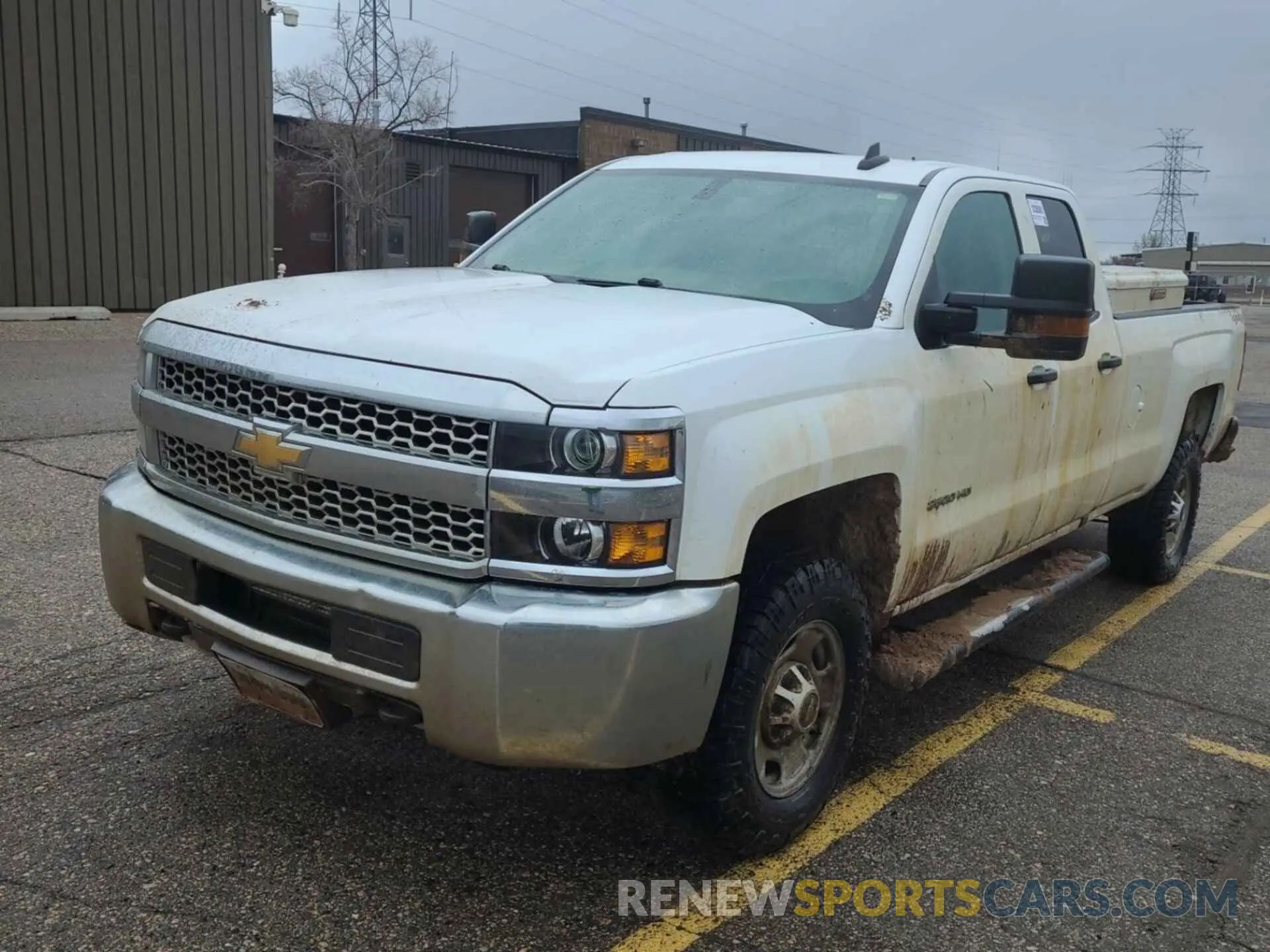 32 Photograph of a damaged car 2GC2KREGXK1171973 CHEVROLET SILVERADO 2019