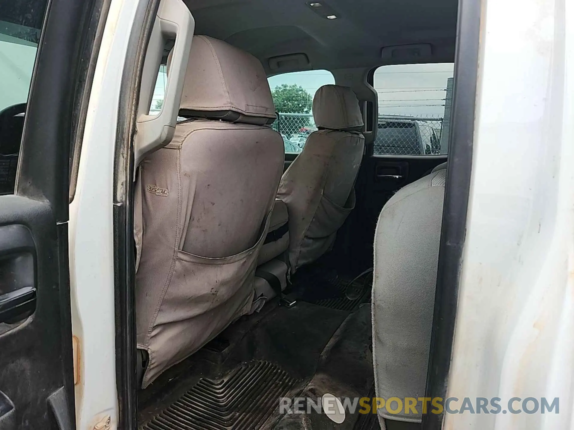 10 Photograph of a damaged car 2GC2KREGXK1175330 CHEVROLET SILVERADO 2019