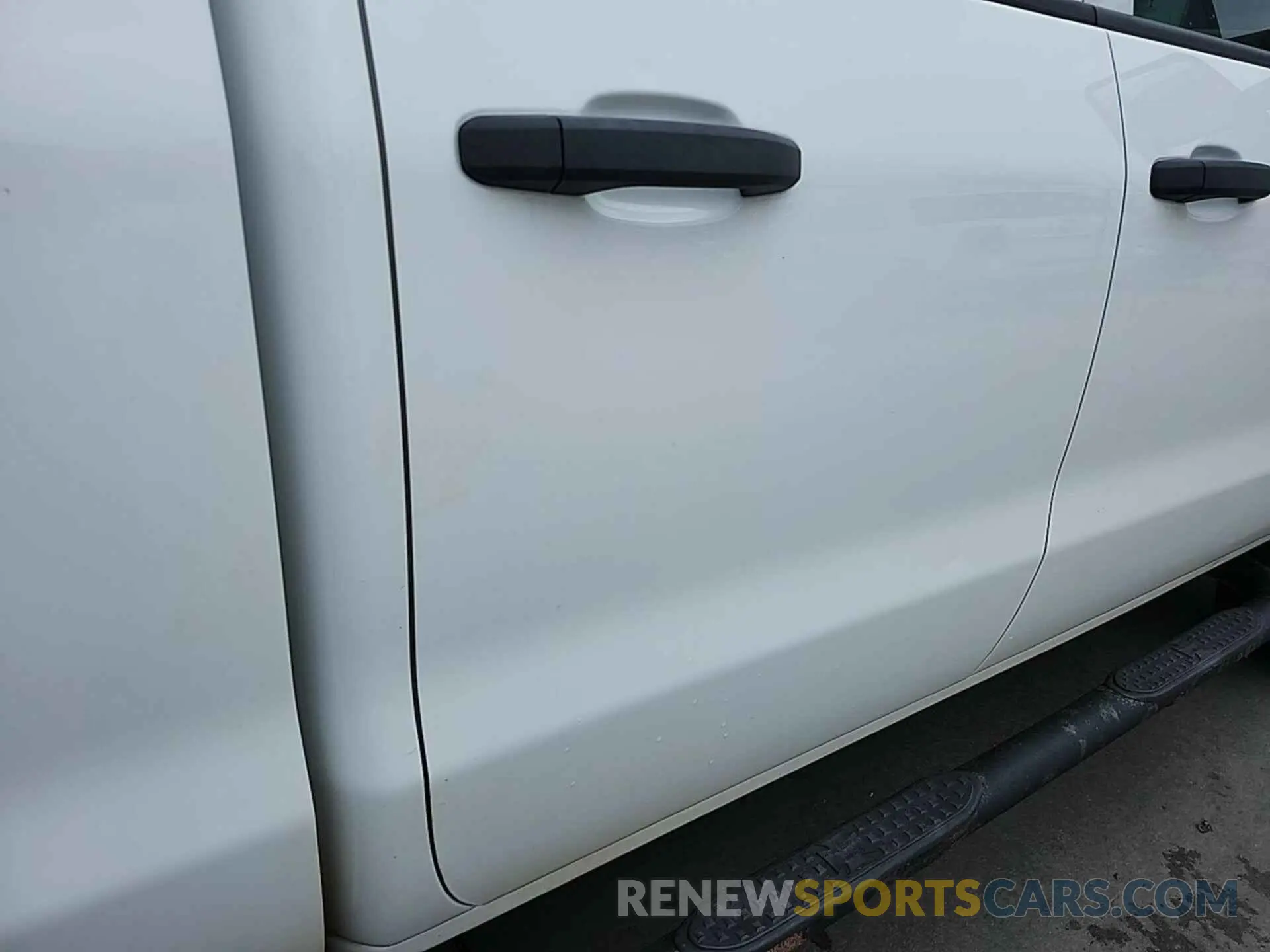 20 Photograph of a damaged car 2GC2KREGXK1175330 CHEVROLET SILVERADO 2019