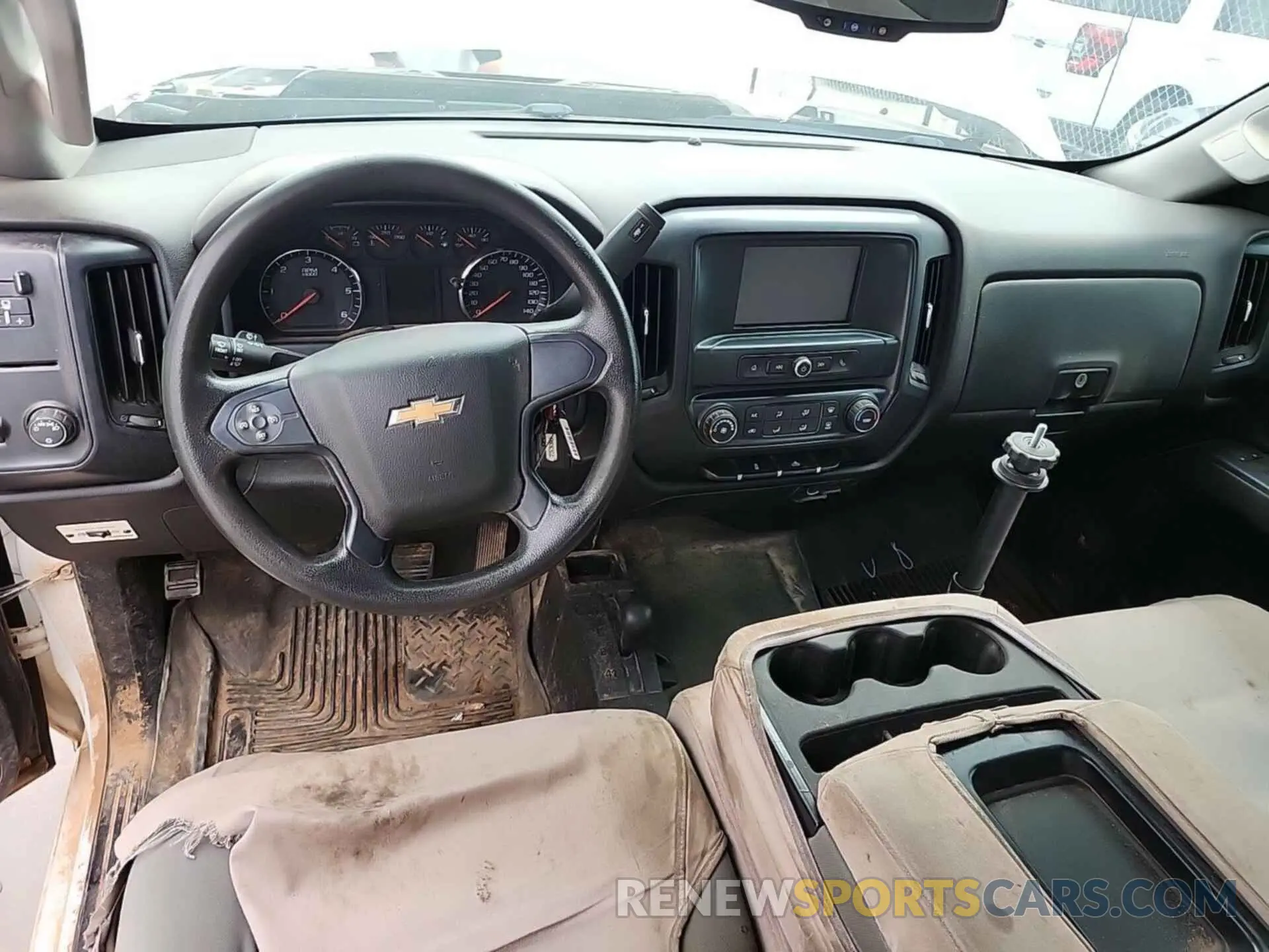 4 Photograph of a damaged car 2GC2KREGXK1175330 CHEVROLET SILVERADO 2019