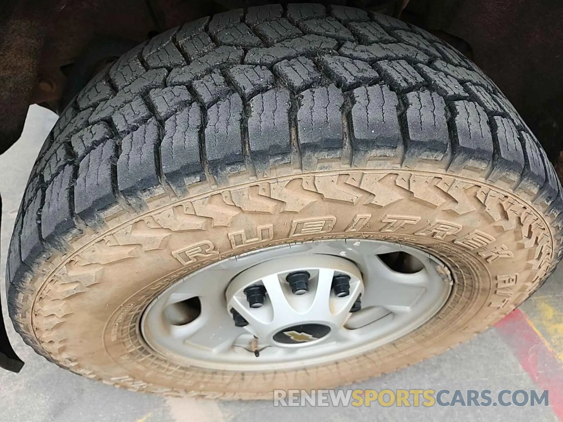 5 Photograph of a damaged car 2GC2KREGXK1175330 CHEVROLET SILVERADO 2019