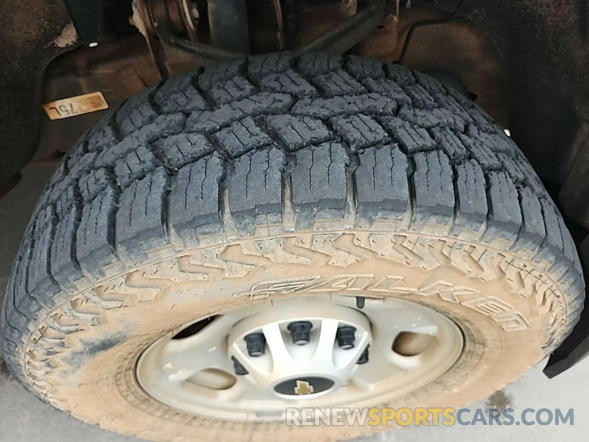 6 Photograph of a damaged car 2GC2KREGXK1175330 CHEVROLET SILVERADO 2019