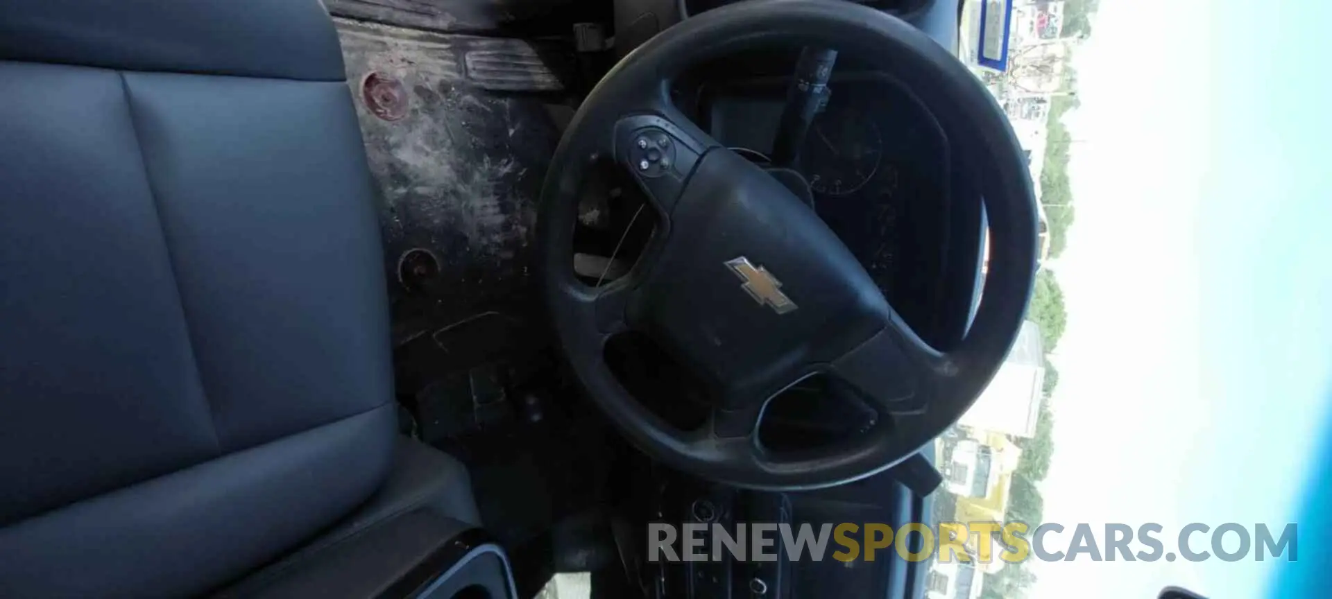 29 Photograph of a damaged car 2GC2KREGXK1222615 CHEVROLET SILVERADO 2019