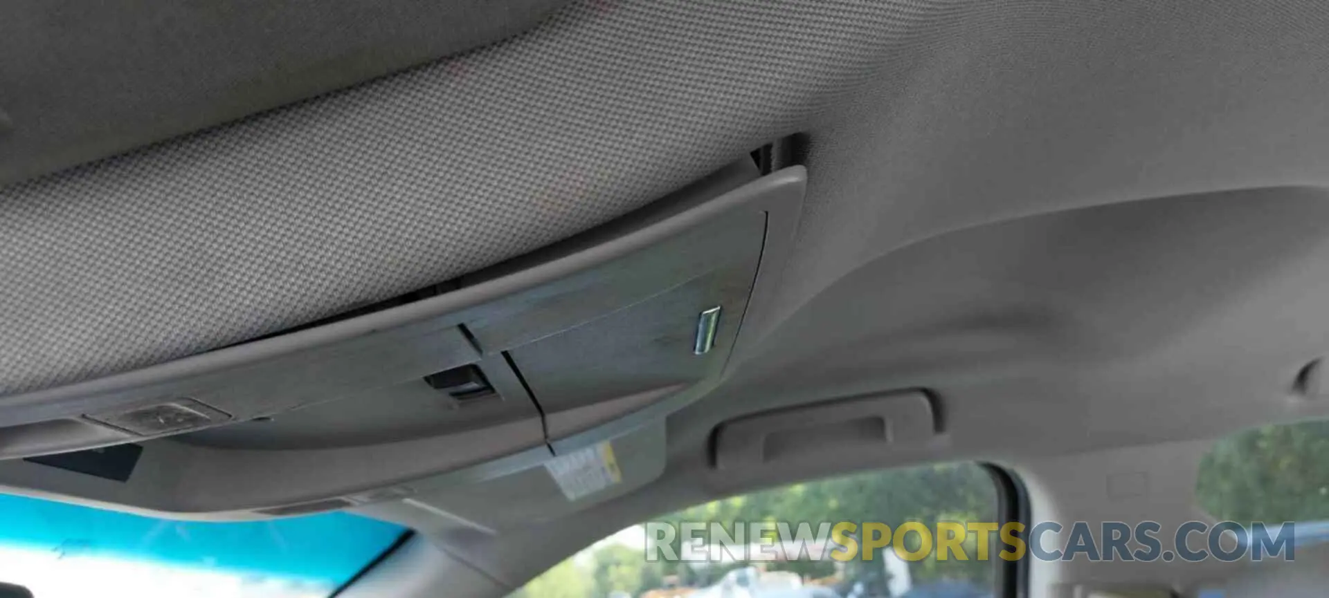 34 Photograph of a damaged car 2GC2KREGXK1222615 CHEVROLET SILVERADO 2019