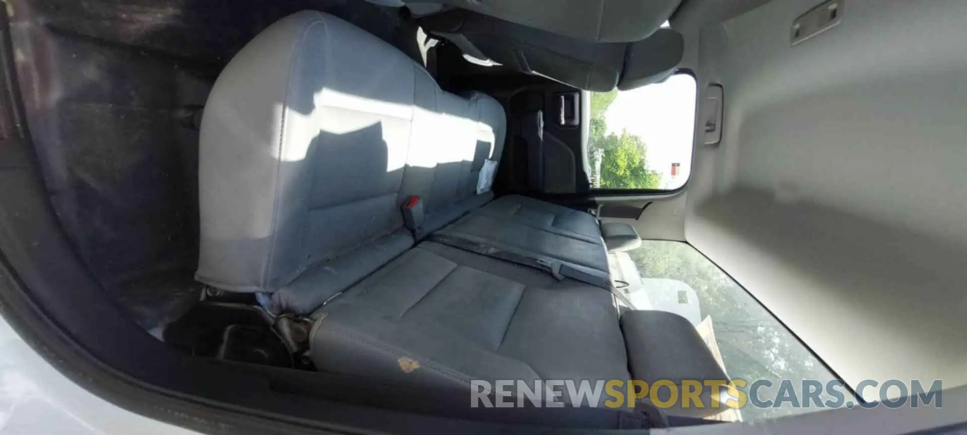 36 Photograph of a damaged car 2GC2KREGXK1222615 CHEVROLET SILVERADO 2019