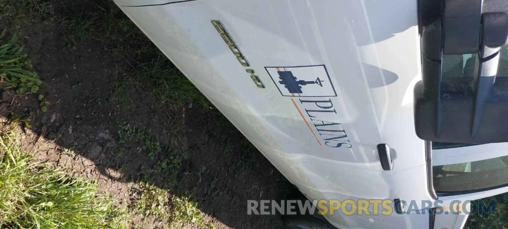 8 Photograph of a damaged car 2GC2KREGXK1222615 CHEVROLET SILVERADO 2019