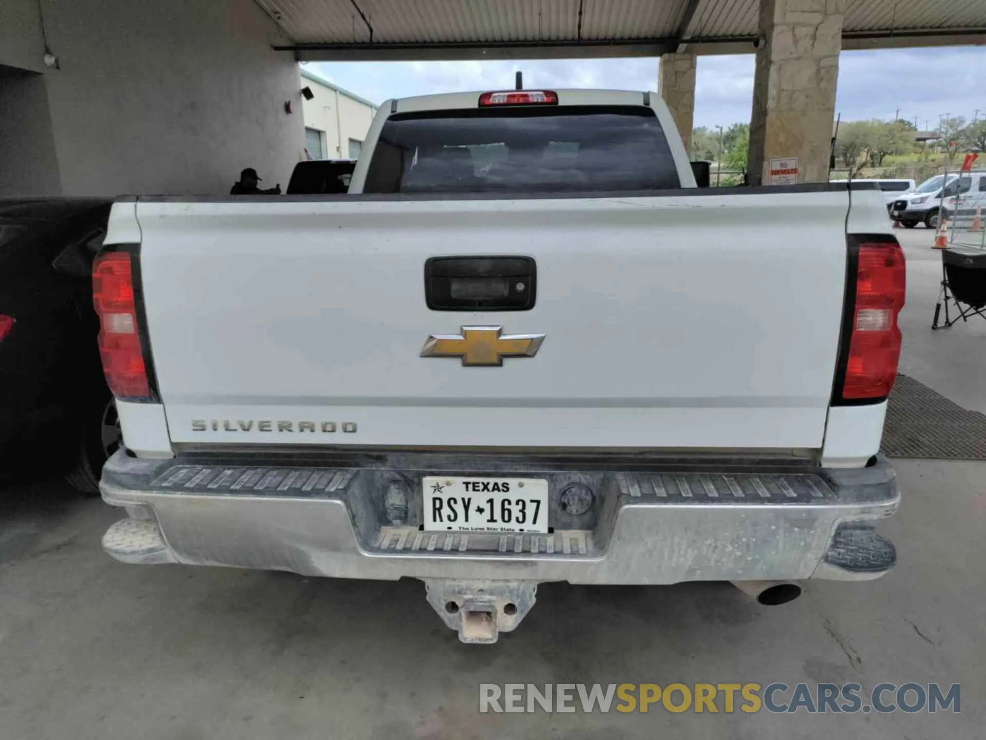 25 Photograph of a damaged car 2GC2KREGXK1230746 CHEVROLET SILVERADO 2019