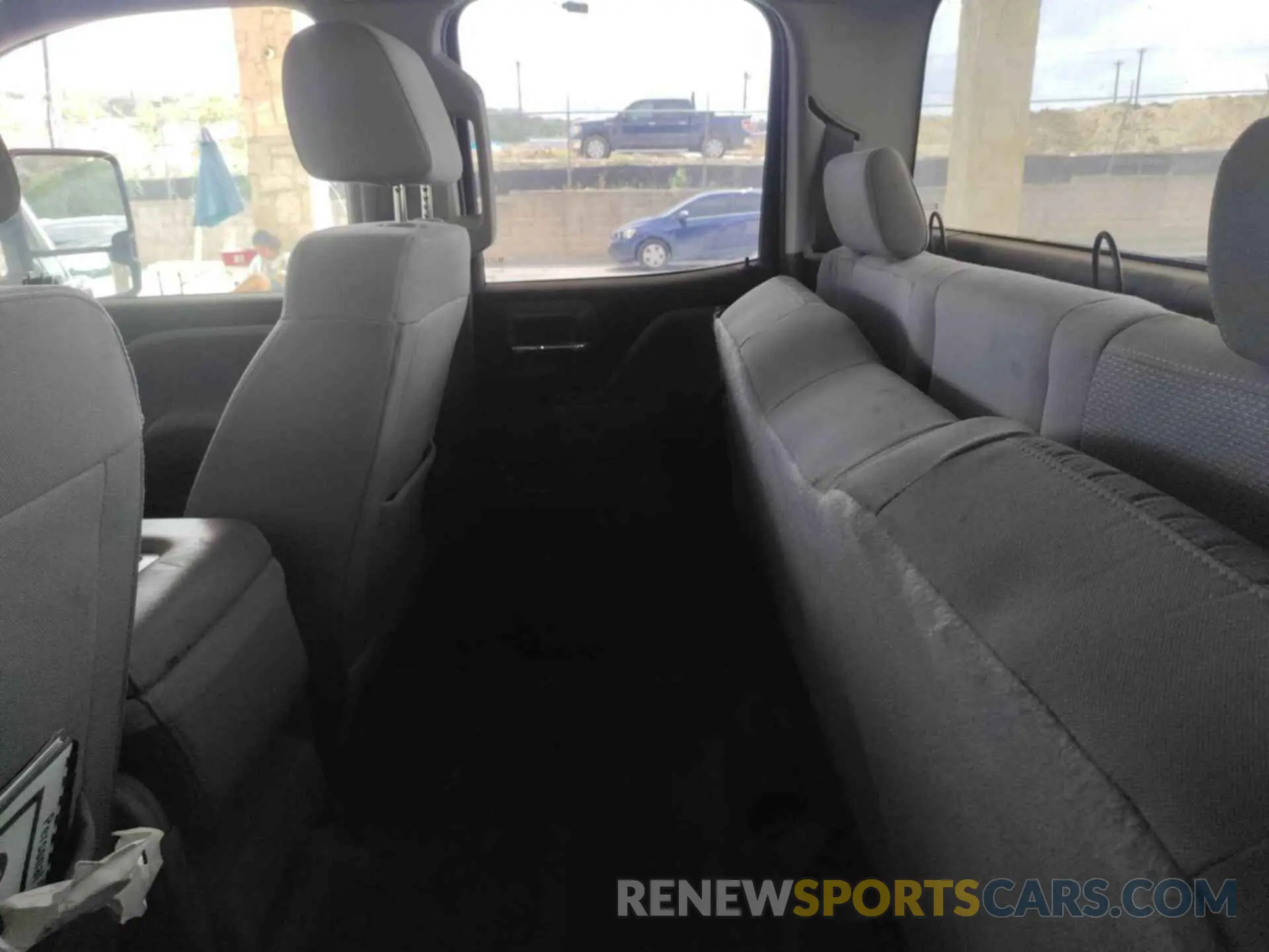 7 Photograph of a damaged car 2GC2KREGXK1230746 CHEVROLET SILVERADO 2019