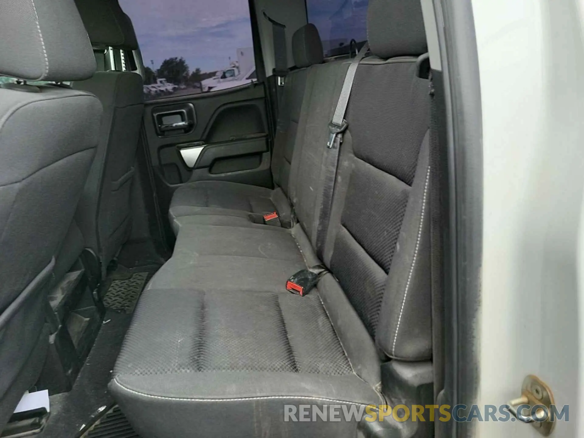 10 Photograph of a damaged car 2GC2KSEG2K1159212 CHEVROLET SILVERADO 2019
