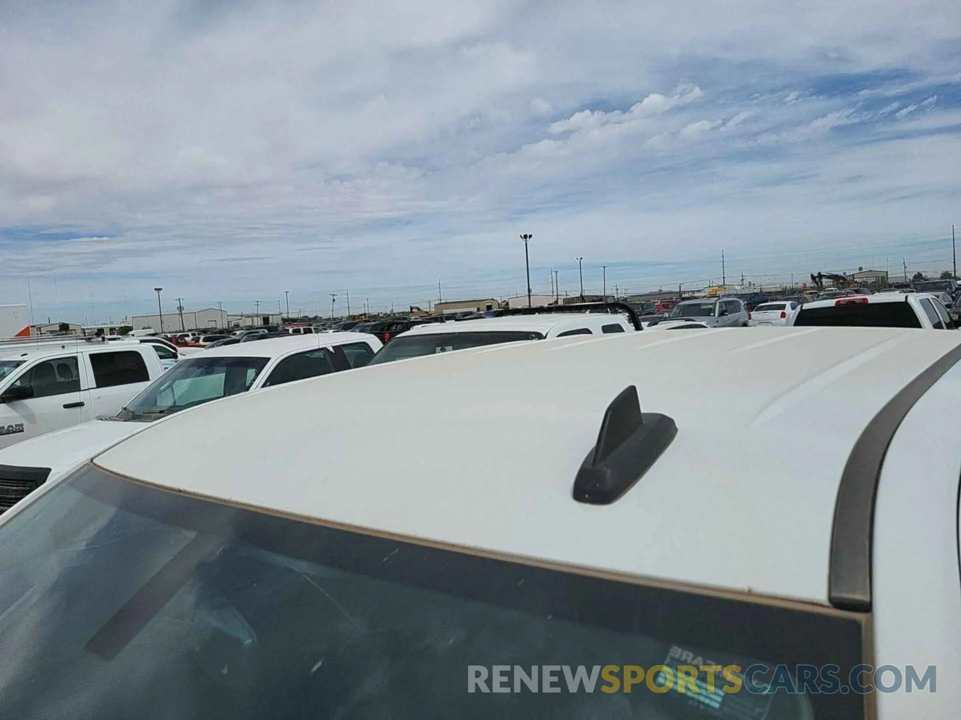 19 Photograph of a damaged car 2GC2KSEG2K1159212 CHEVROLET SILVERADO 2019