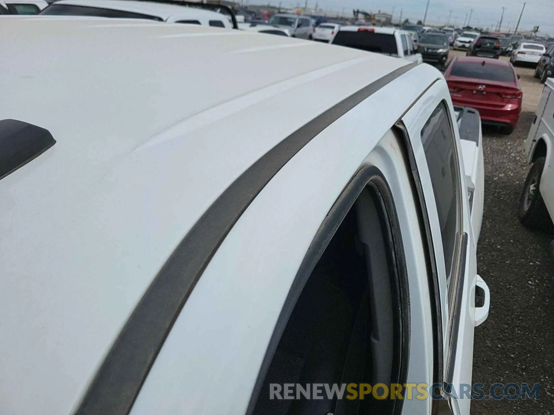 9 Photograph of a damaged car 2GC2KSEG2K1159212 CHEVROLET SILVERADO 2019