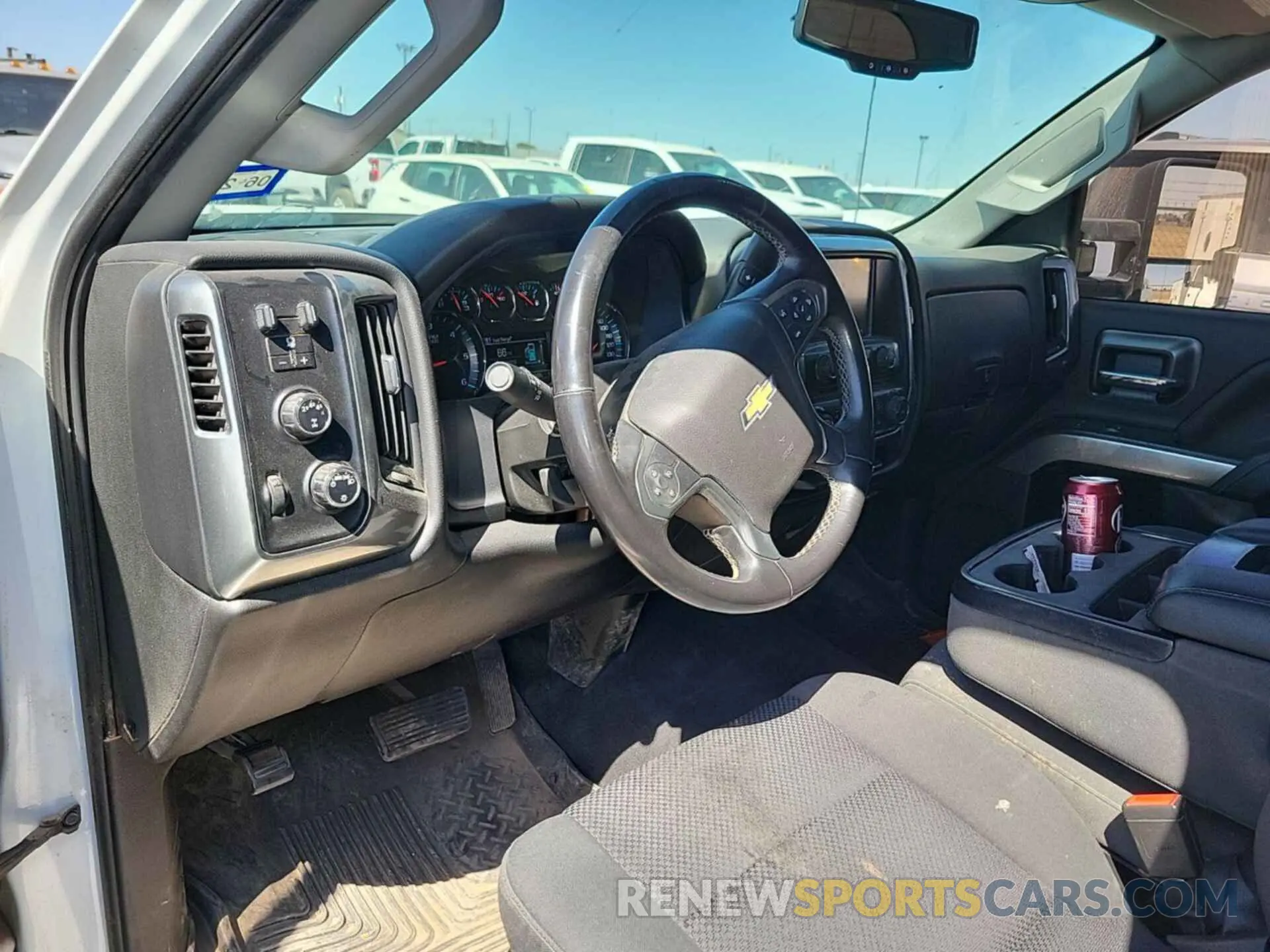 8 Photograph of a damaged car 2GC2KSEG3K1208692 CHEVROLET SILVERADO 2019