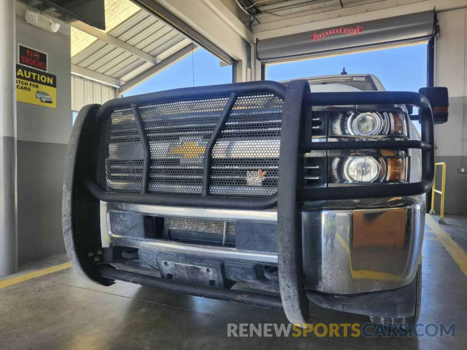 28 Photograph of a damaged car 2GC2KSEG4K1208880 CHEVROLET SILVERADO 2019