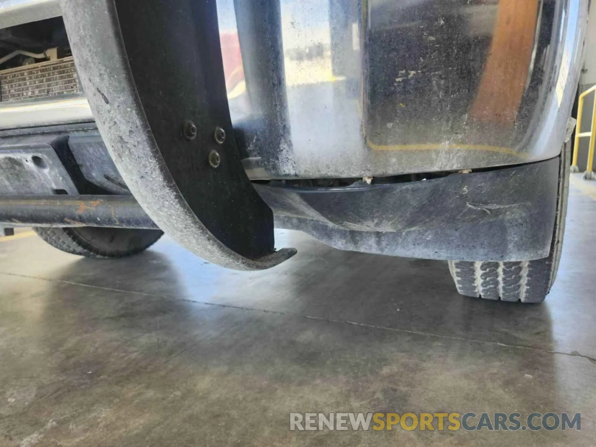 5 Photograph of a damaged car 2GC2KSEG4K1208880 CHEVROLET SILVERADO 2019