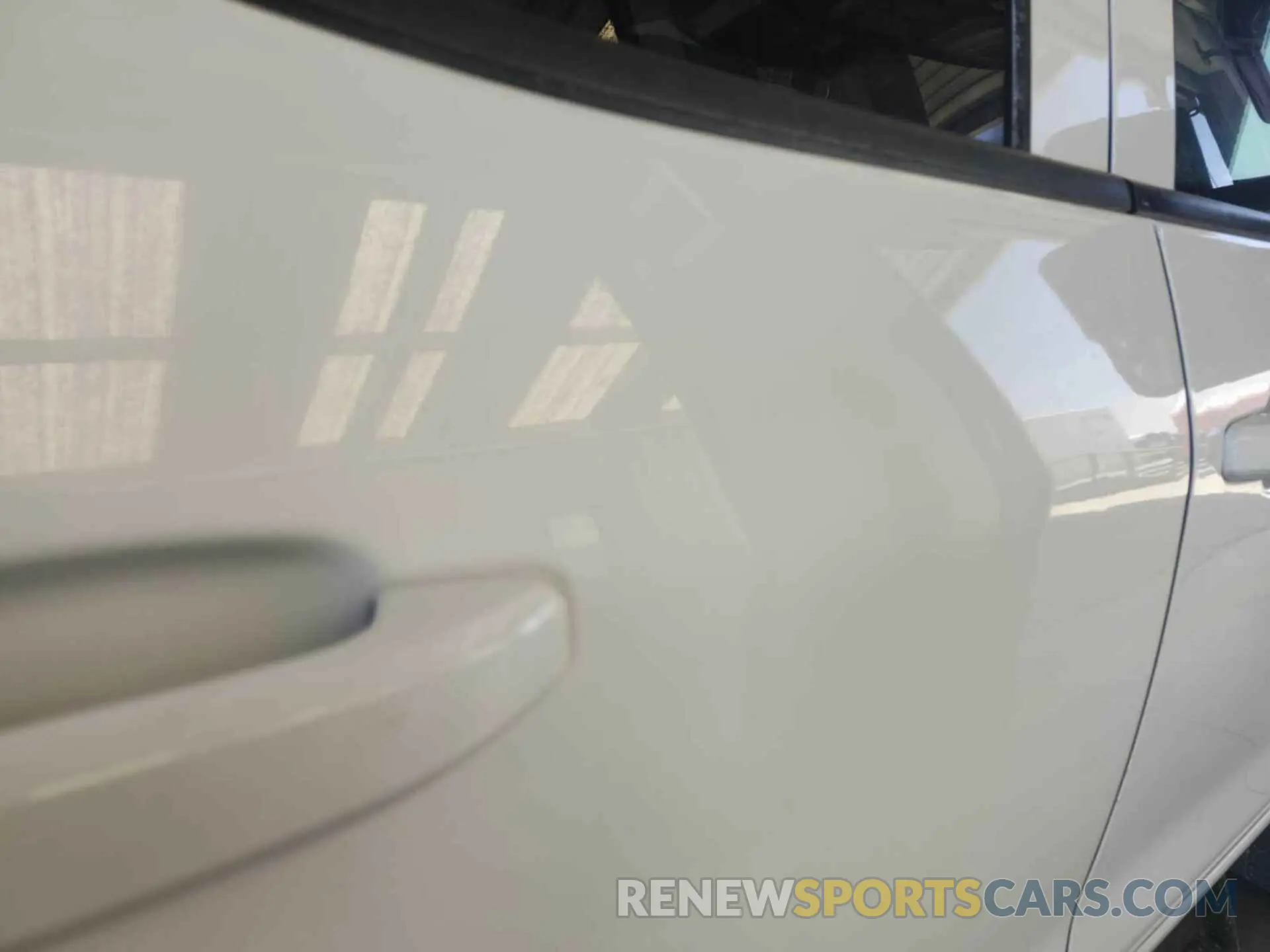 8 Photograph of a damaged car 2GC2KSEG4K1208880 CHEVROLET SILVERADO 2019