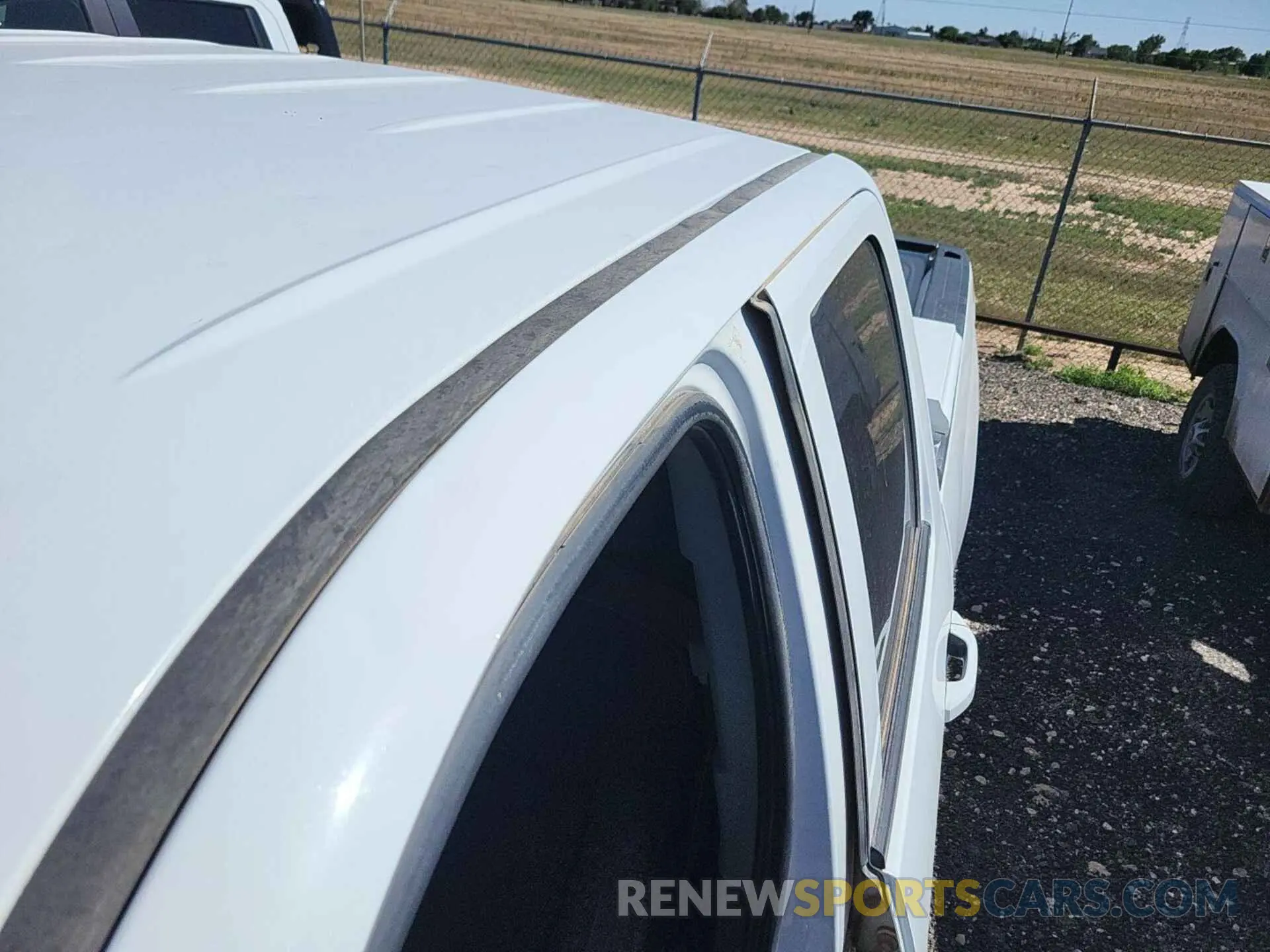 15 Photograph of a damaged car 2GC2KSEG5K1209293 CHEVROLET SILVERADO 2019