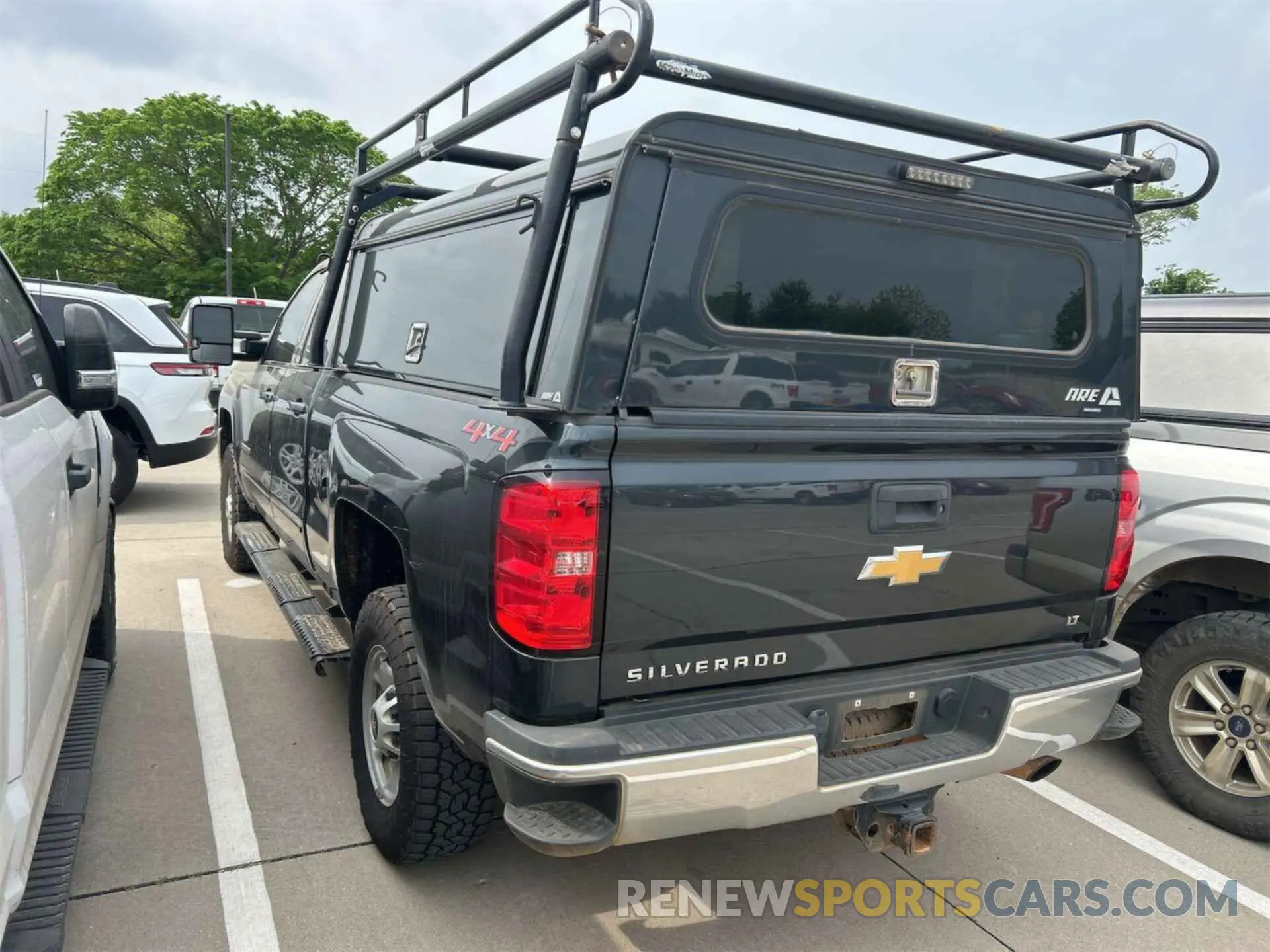 6 Photograph of a damaged car 2GC2KSEGXK1205921 CHEVROLET SILVERADO 2019