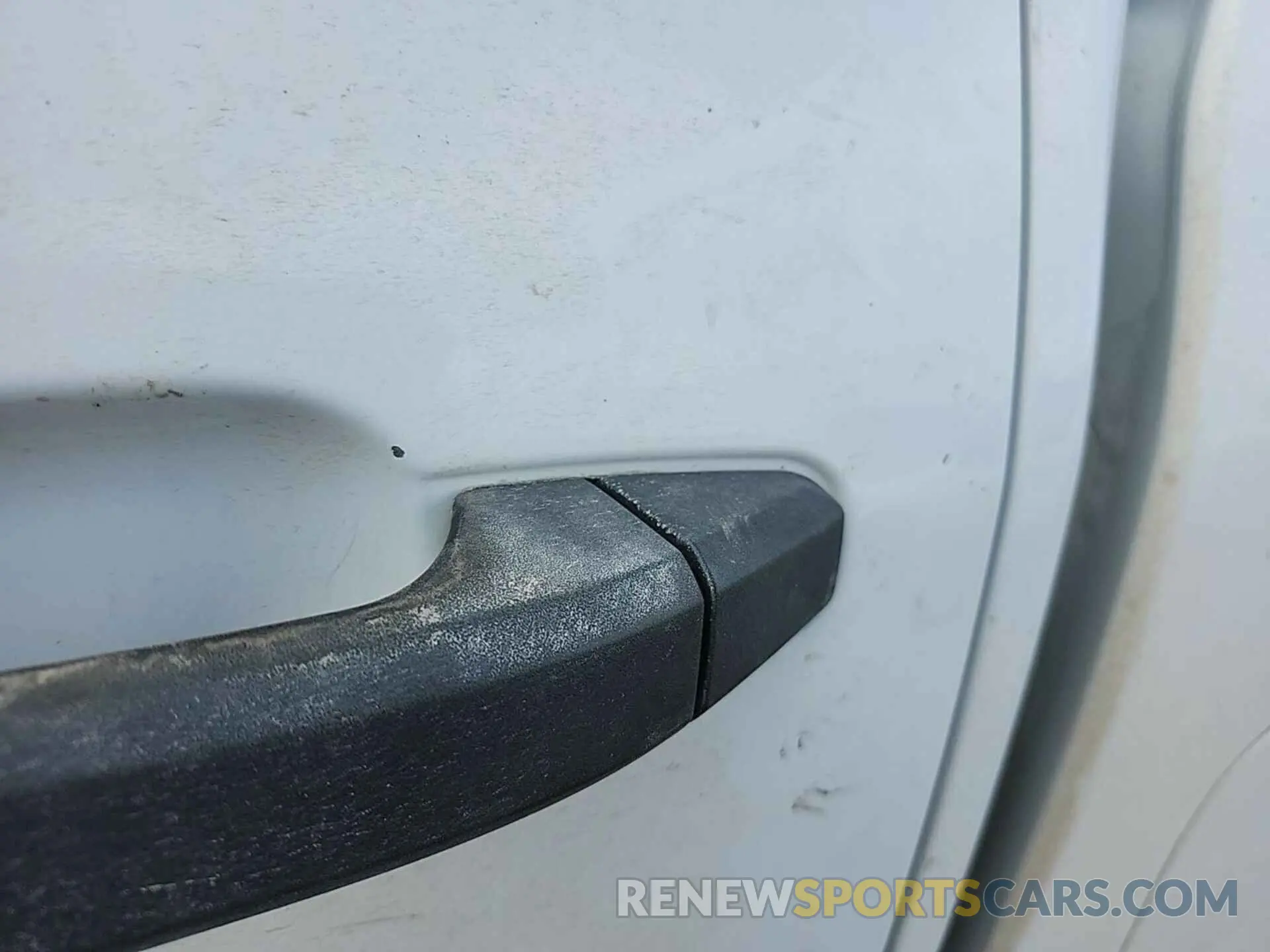 17 Photograph of a damaged car 1GC1YLE74LF160453 CHEVROLET SILVERADO 2020