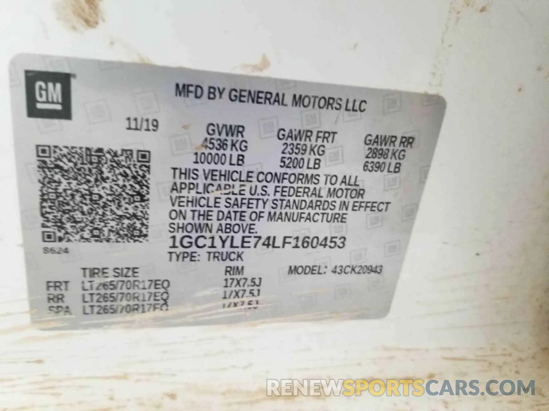 19 Photograph of a damaged car 1GC1YLE74LF160453 CHEVROLET SILVERADO 2020