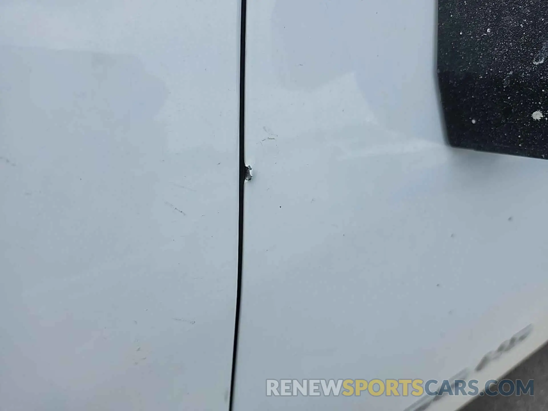 31 Photograph of a damaged car 1GC1YLE74LF160453 CHEVROLET SILVERADO 2020