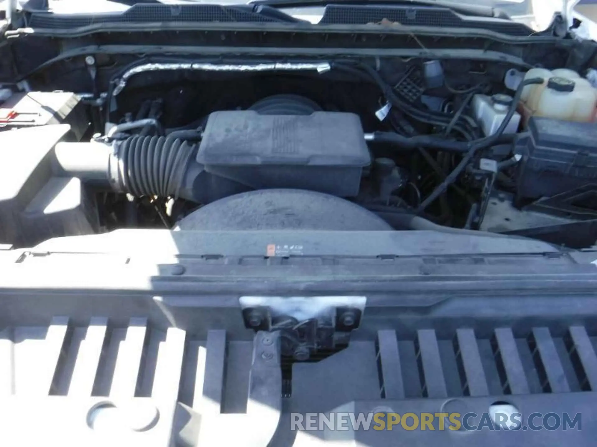 1 Photograph of a damaged car 1GC2YLE71LF268405 CHEVROLET SILVERADO 2020