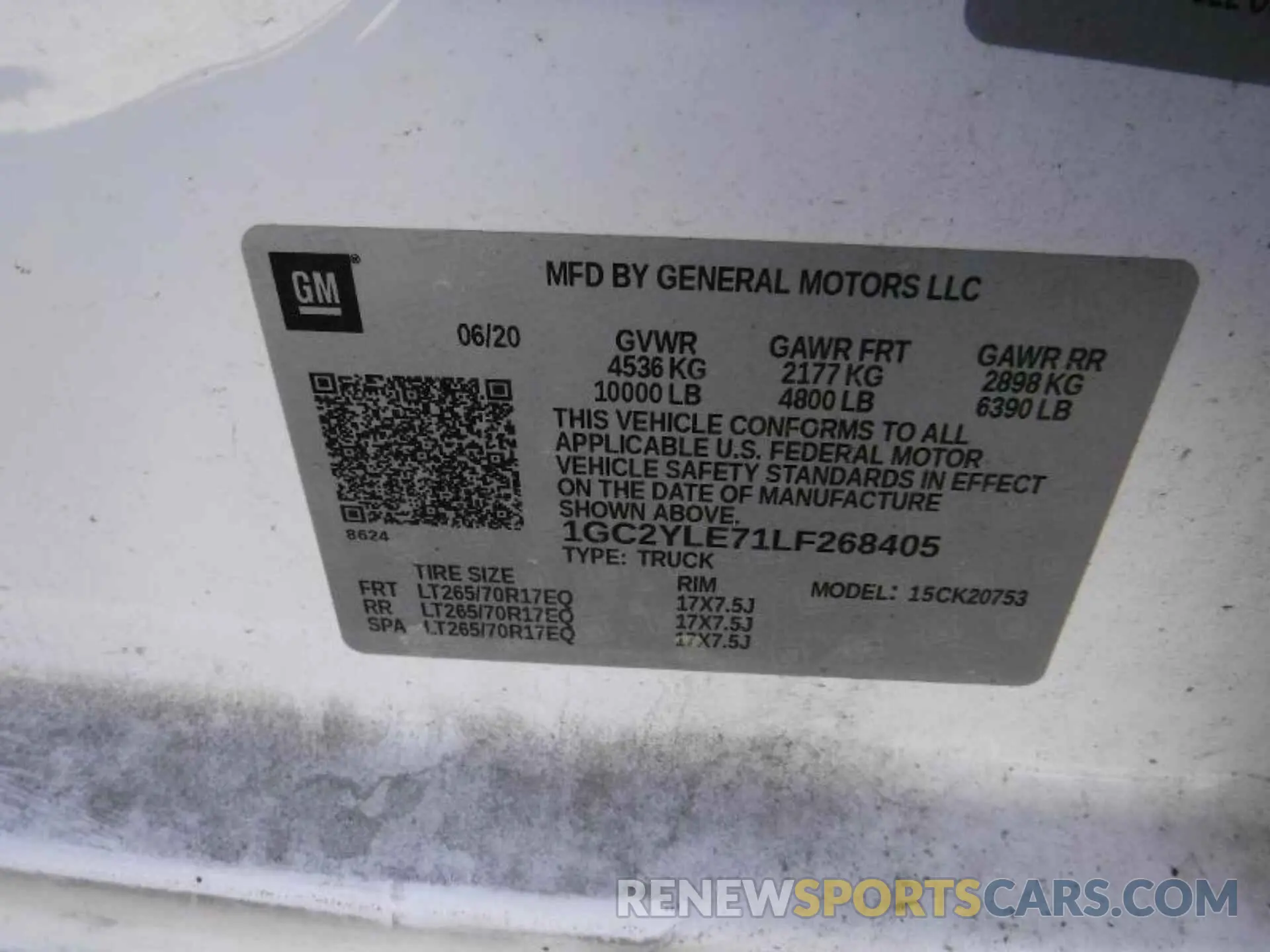13 Photograph of a damaged car 1GC2YLE71LF268405 CHEVROLET SILVERADO 2020