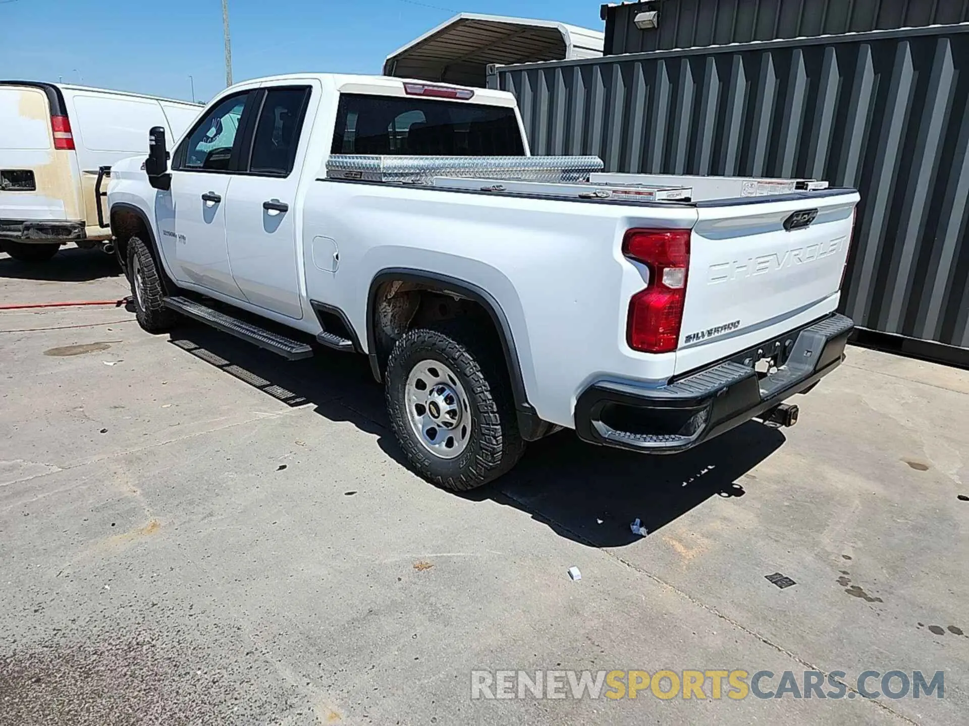 23 Photograph of a damaged car 1GC2YLE72LF233422 CHEVROLET SILVERADO 2020