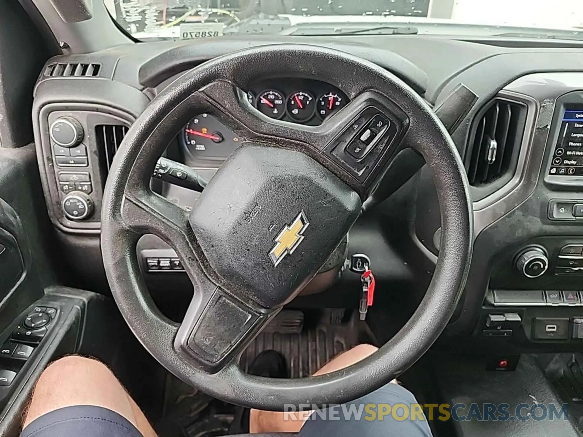 11 Photograph of a damaged car 1GC2YLE72LF282751 CHEVROLET SILVERADO 2020