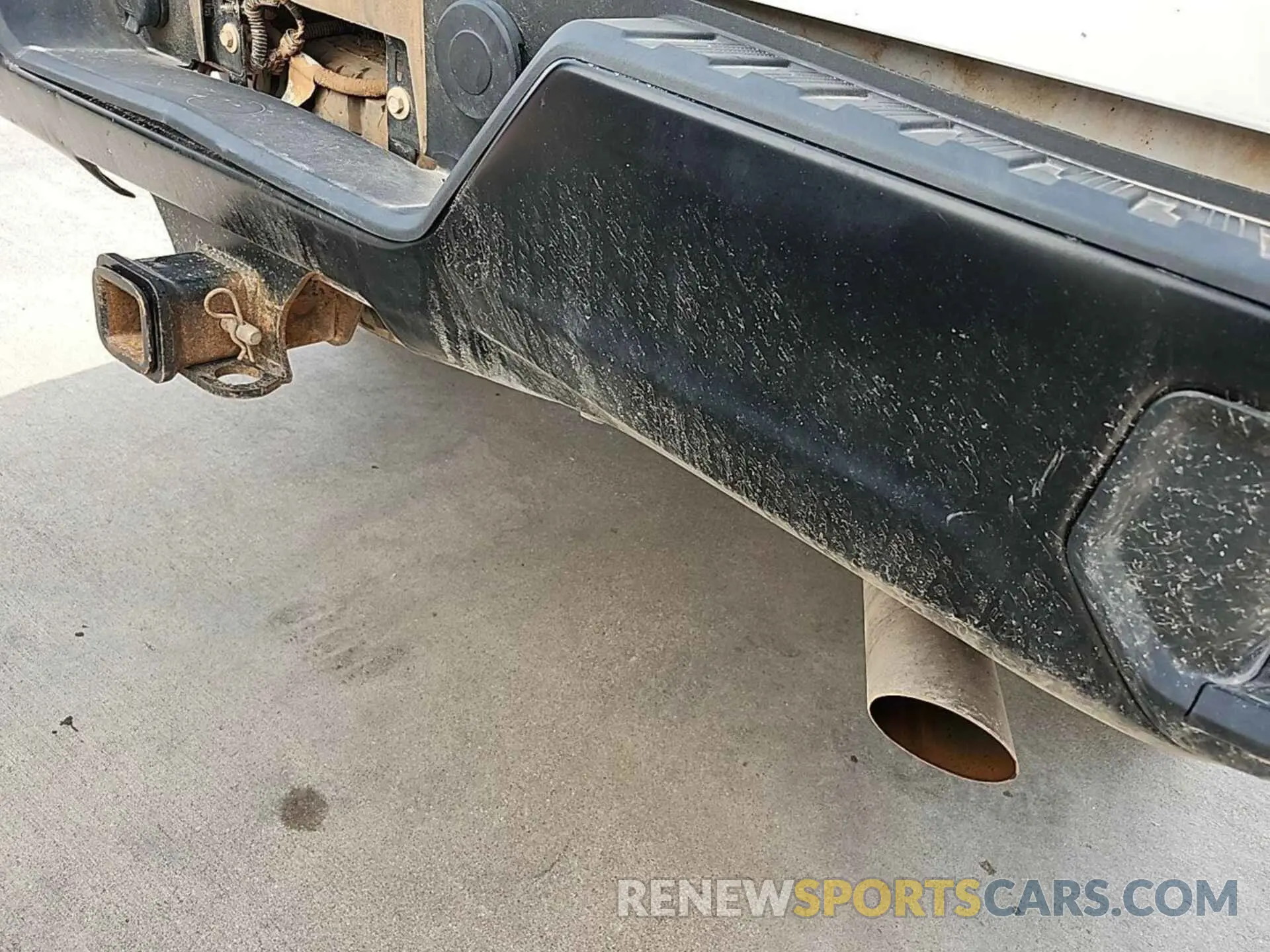 11 Photograph of a damaged car 1GC2YLE76LF233469 CHEVROLET SILVERADO 2020