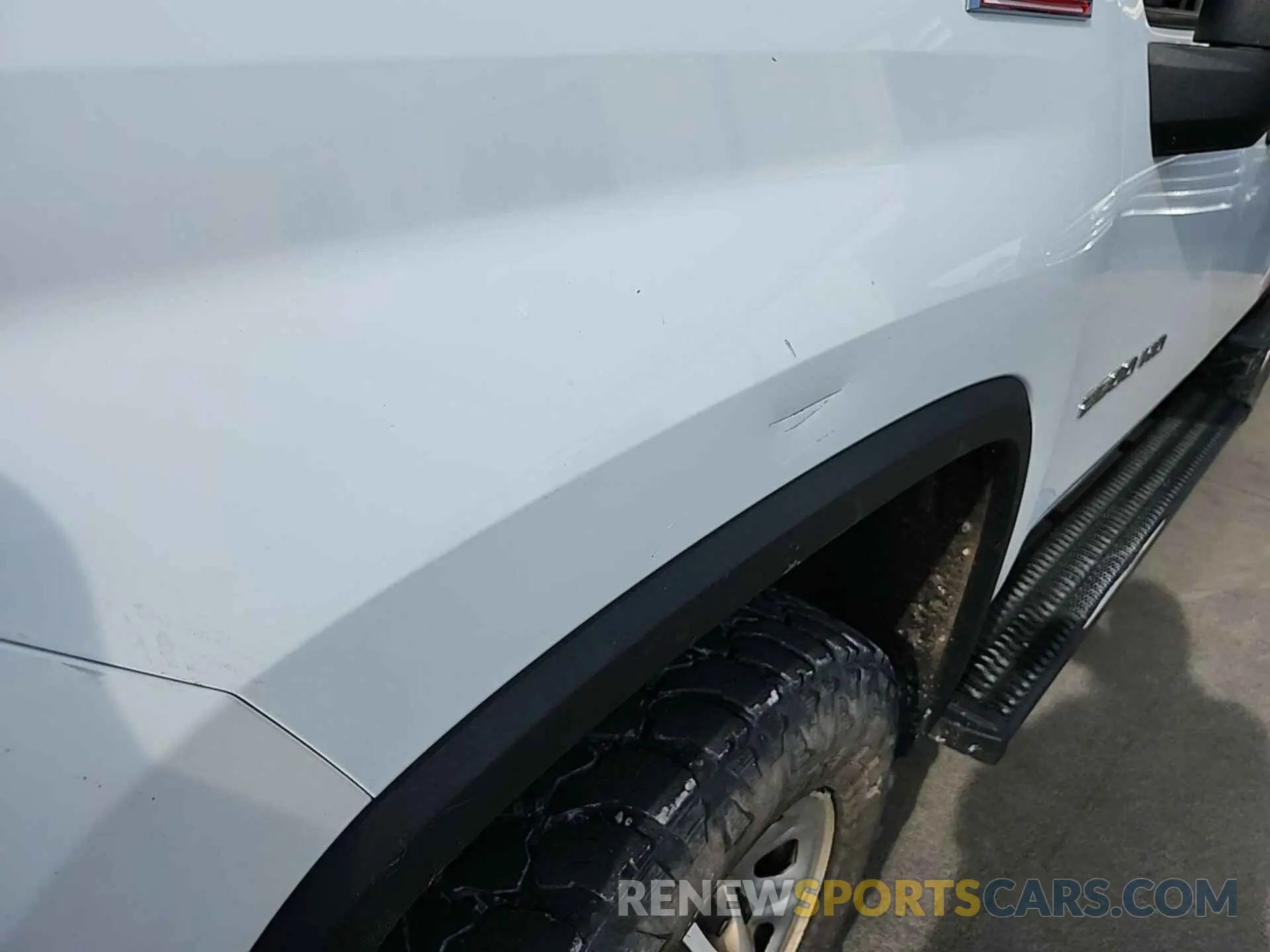 15 Photograph of a damaged car 1GC2YLE76LF233469 CHEVROLET SILVERADO 2020