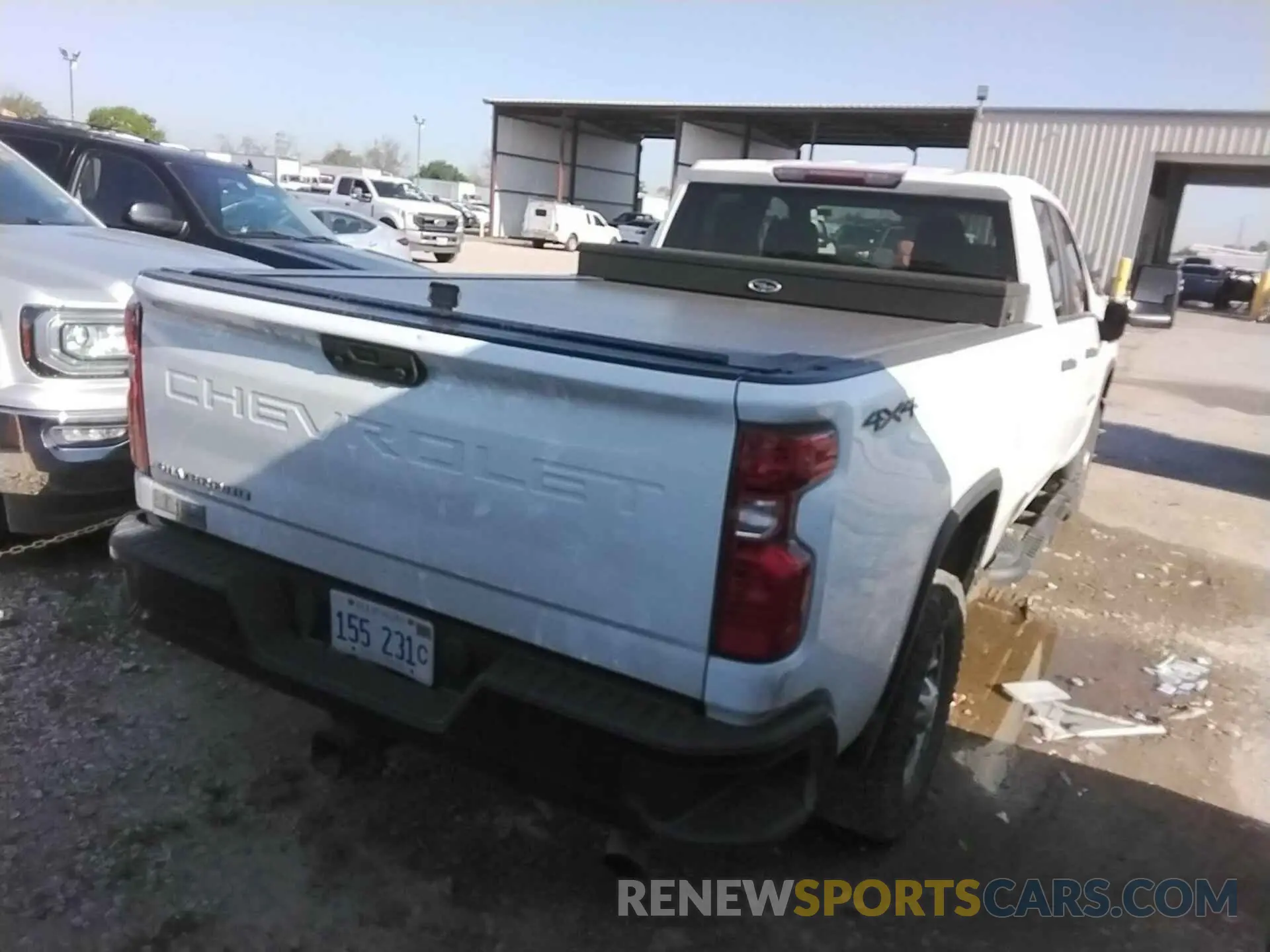 2 Photograph of a damaged car 1GC2YLE76LF304718 CHEVROLET SILVERADO 2020