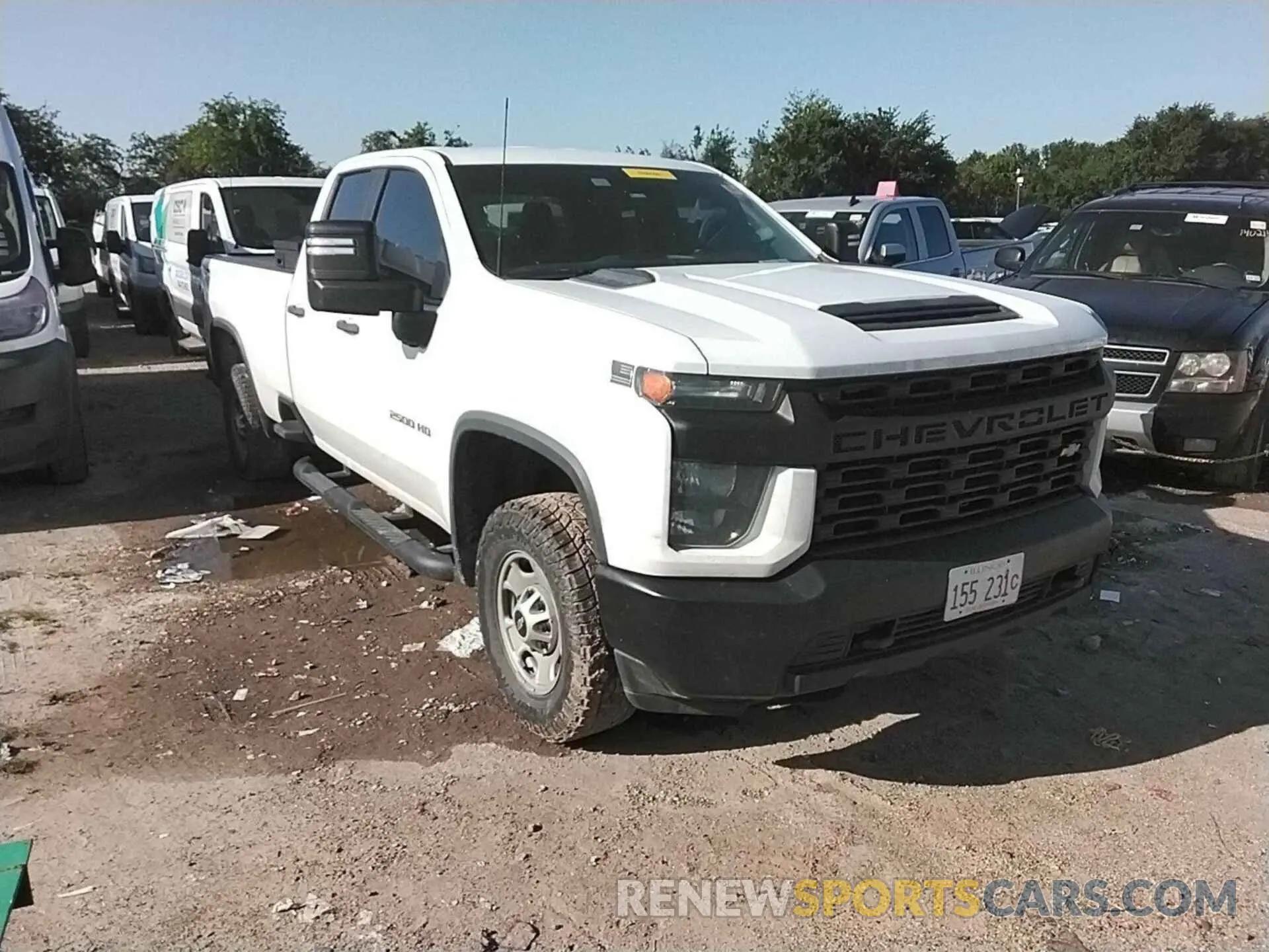 3 Photograph of a damaged car 1GC2YLE76LF304718 CHEVROLET SILVERADO 2020