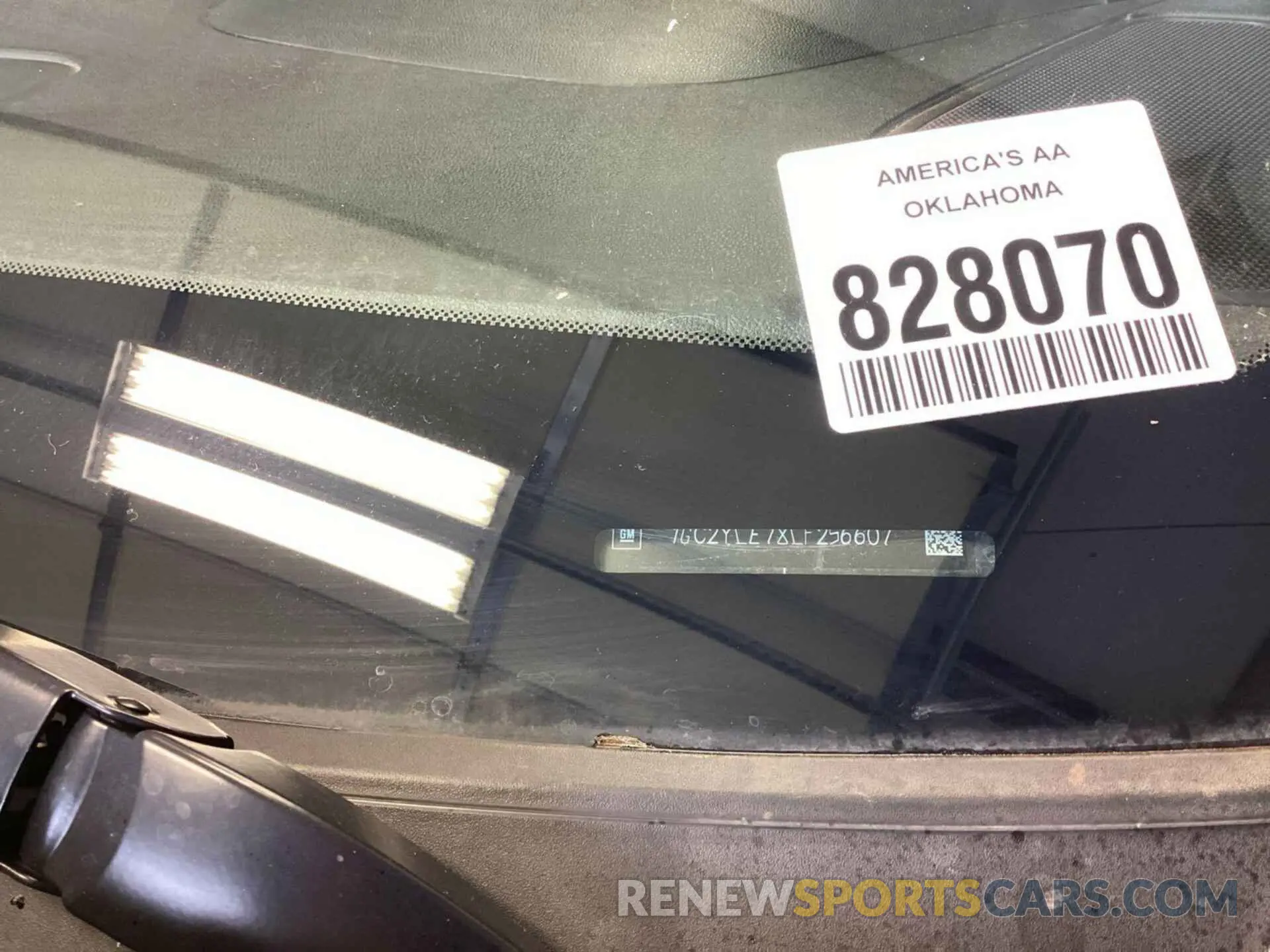 16 Photograph of a damaged car 1GC2YLE78LF256607 CHEVROLET SILVERADO 2020