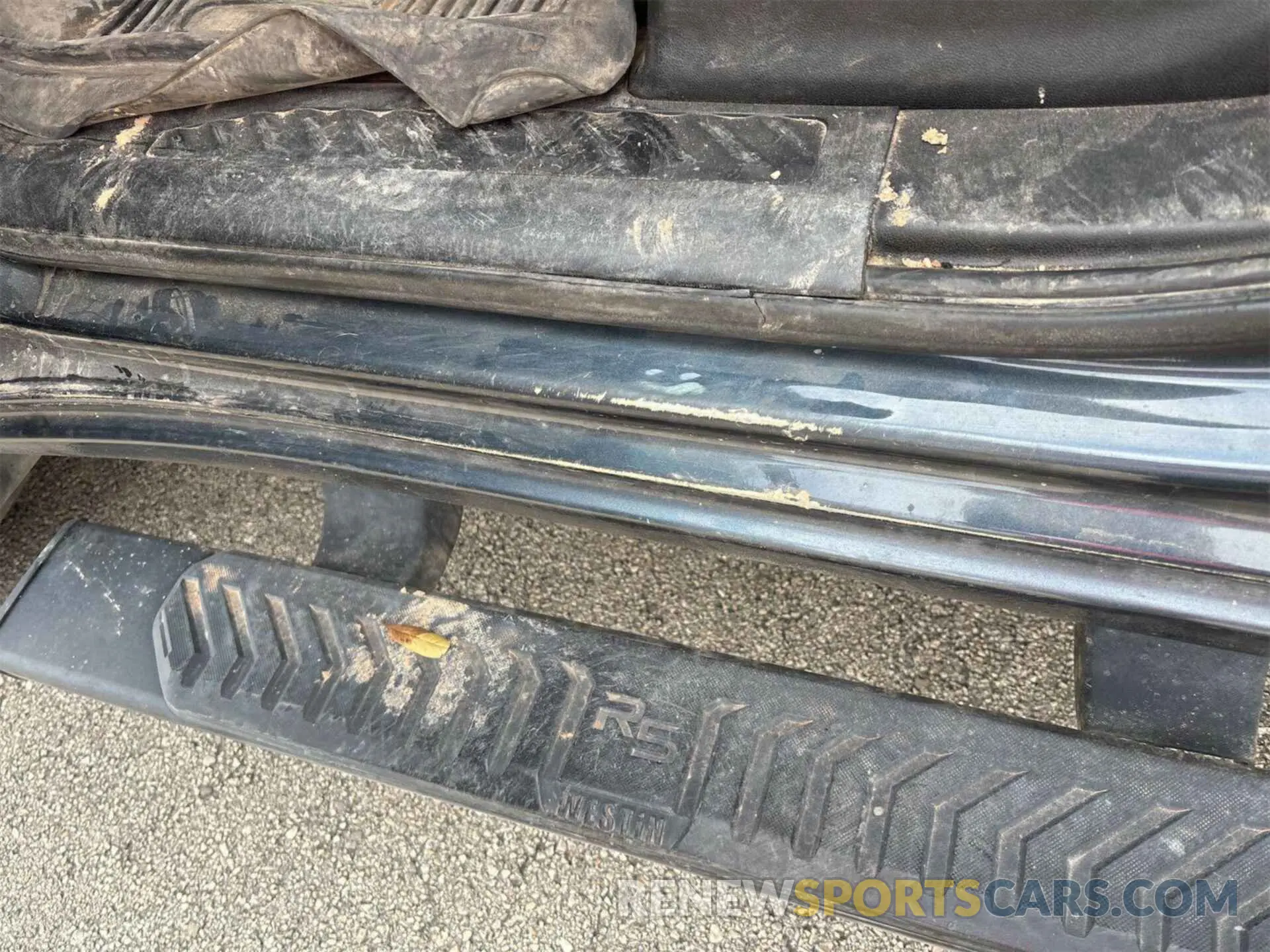 19 Photograph of a damaged car 1GC2YLE79LF220053 CHEVROLET SILVERADO 2020