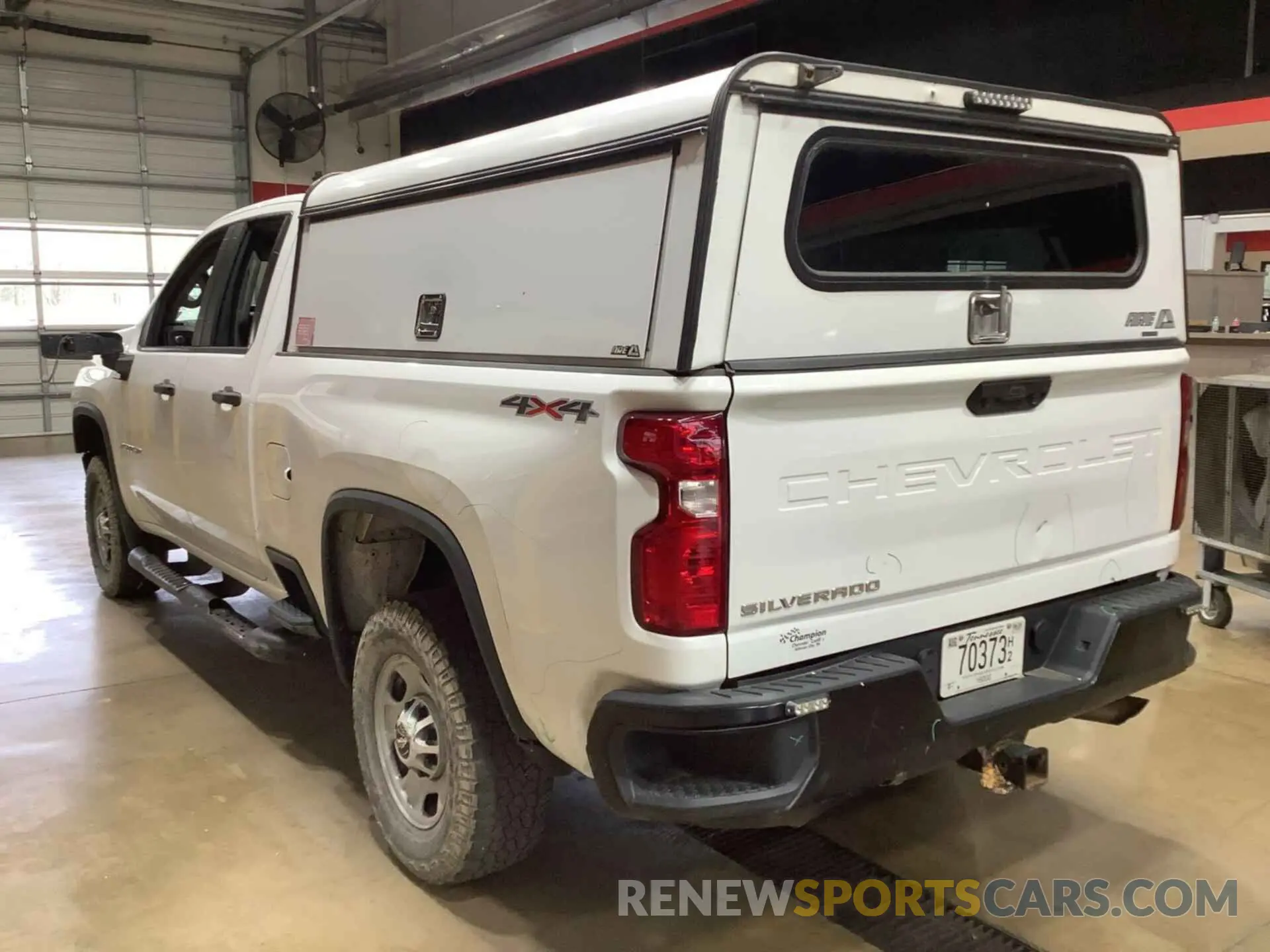 19 Photograph of a damaged car 1GC2YLE79LF265820 CHEVROLET SILVERADO 2020