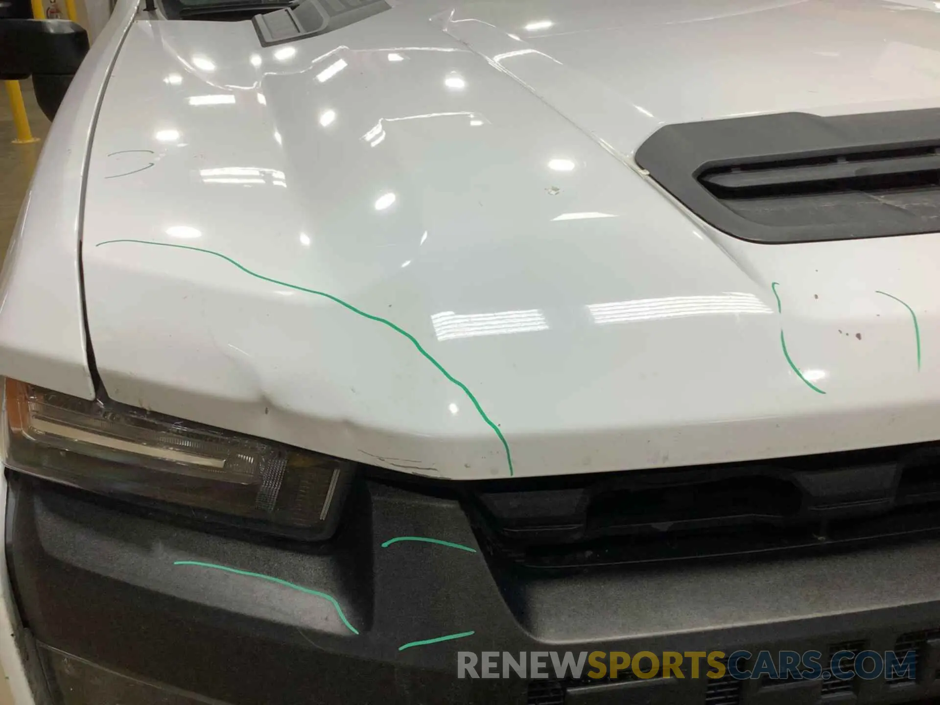 3 Photograph of a damaged car 1GC2YLE79LF265820 CHEVROLET SILVERADO 2020