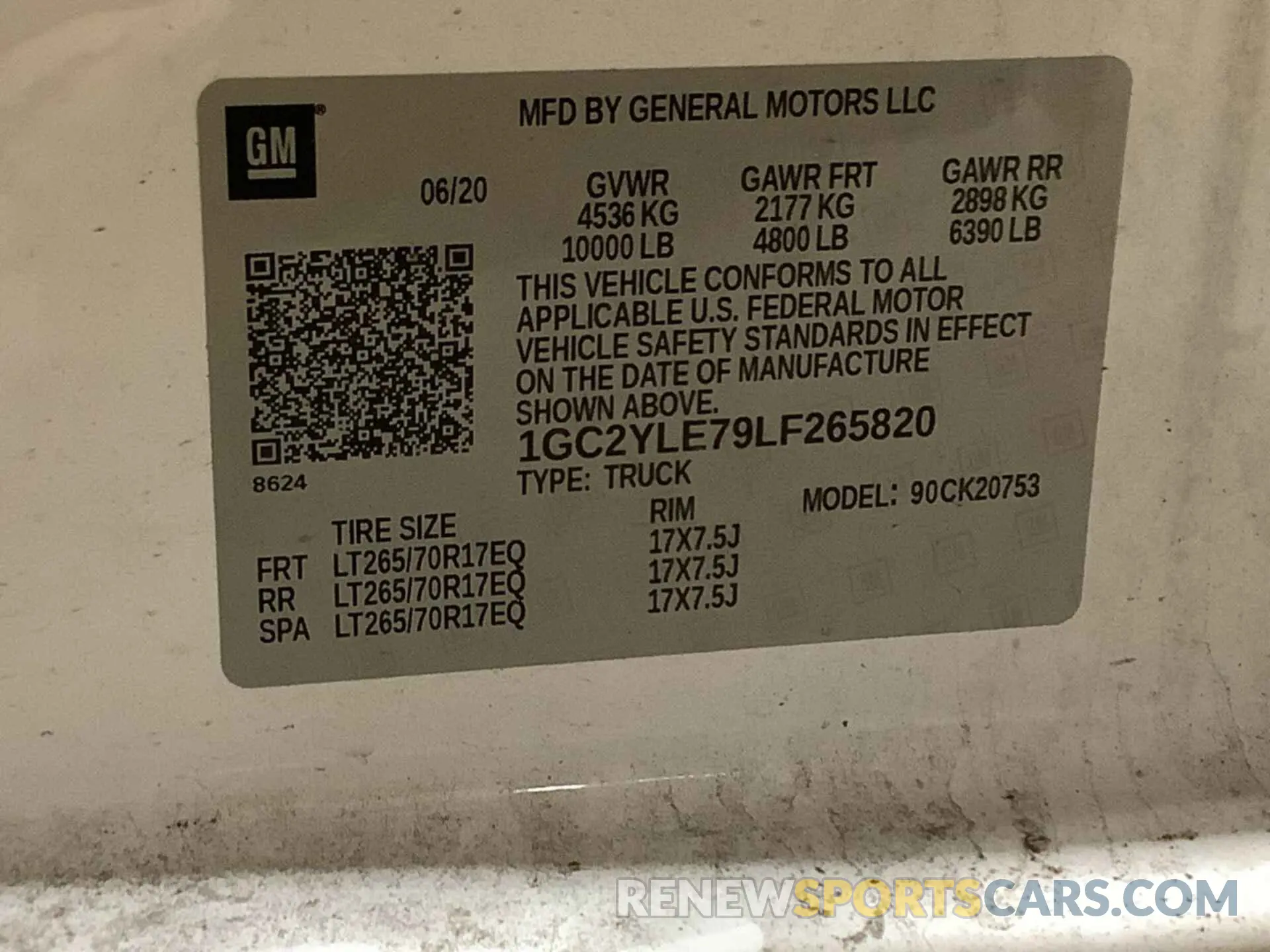 7 Photograph of a damaged car 1GC2YLE79LF265820 CHEVROLET SILVERADO 2020
