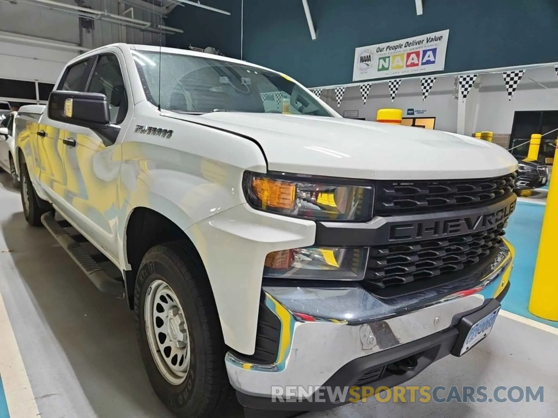 11 Photograph of a damaged car 1GCPYAEH0LZ268851 CHEVROLET SILVERADO 2020